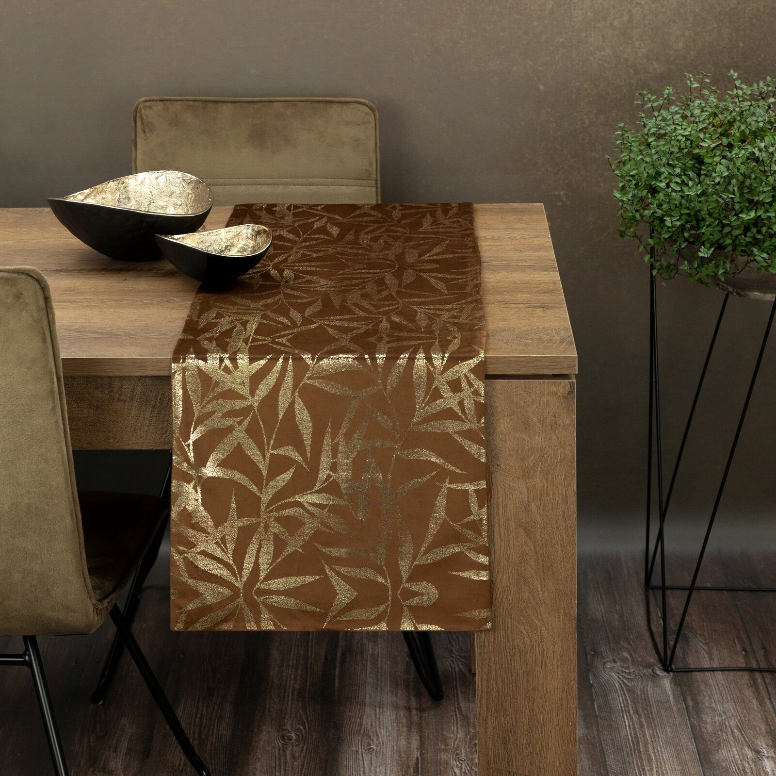 Eurofirany Tischdecke BLINK (Packung 1-tlg), Tischläufer, Samt, Velvet, 35x140 cm, 35x180 cm, 35x220 cm