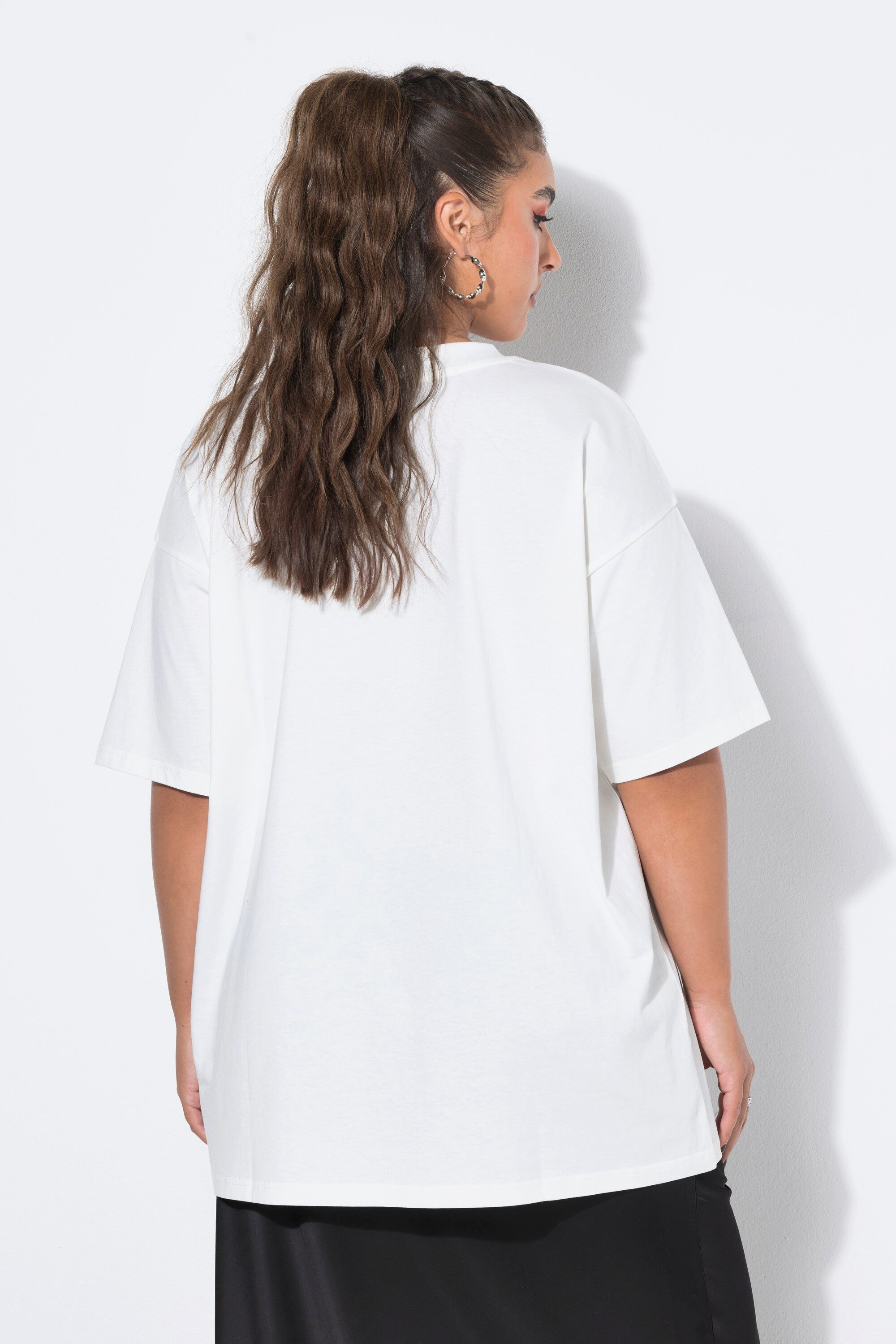 Studio Untold T-Shirt T-Shirt Oversize Shape Lady-Print – Bild 3 von 4