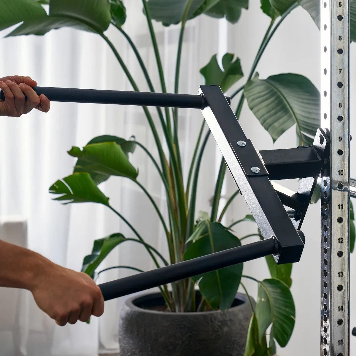 Hammer Trainingsstation Autark Smith Machine Multi Dip-Bars