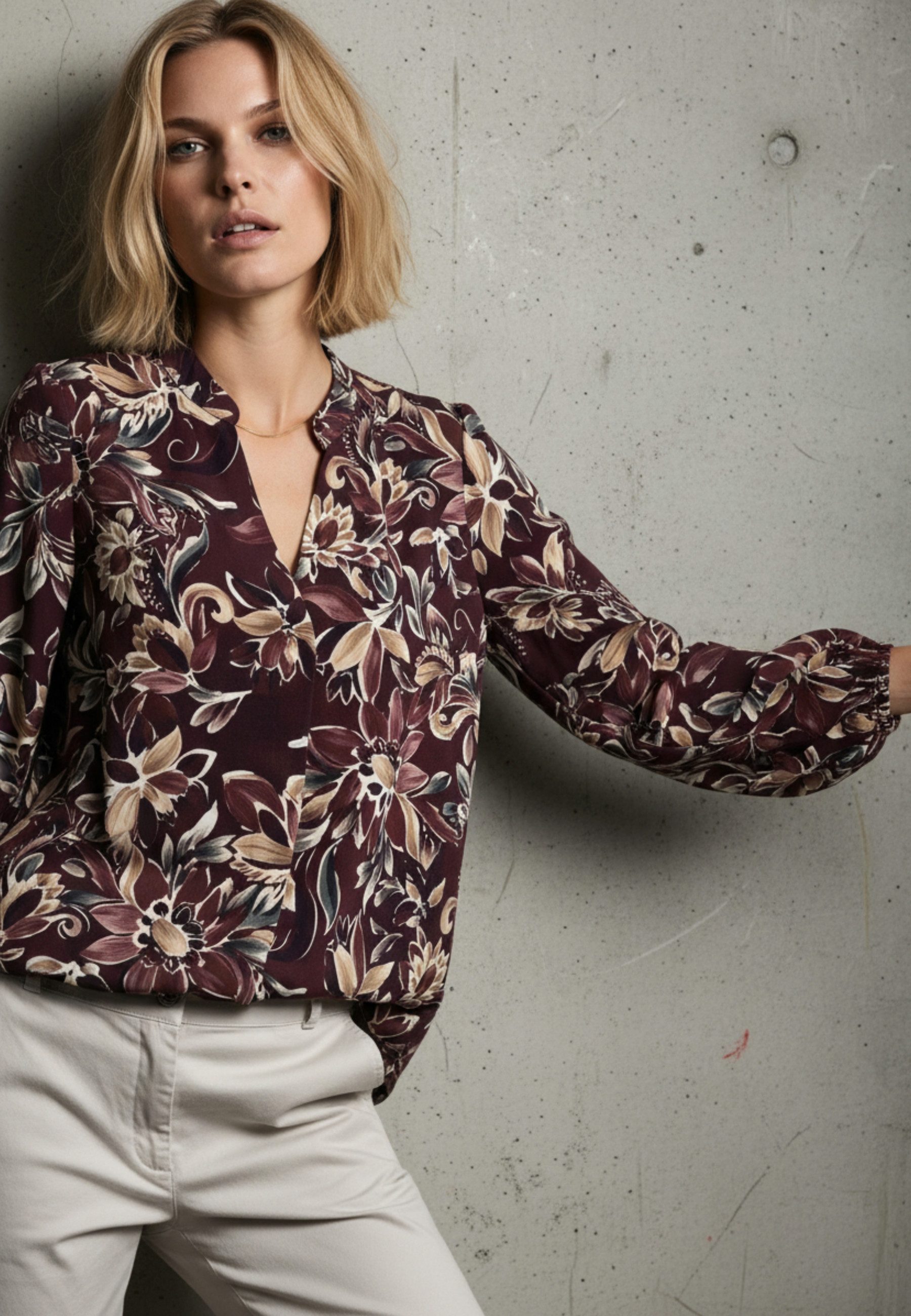 Andijamo-Fashion Schlupfbluse SOFT BLOOM Print aus zarten Blüten, feminine günstig online kaufen