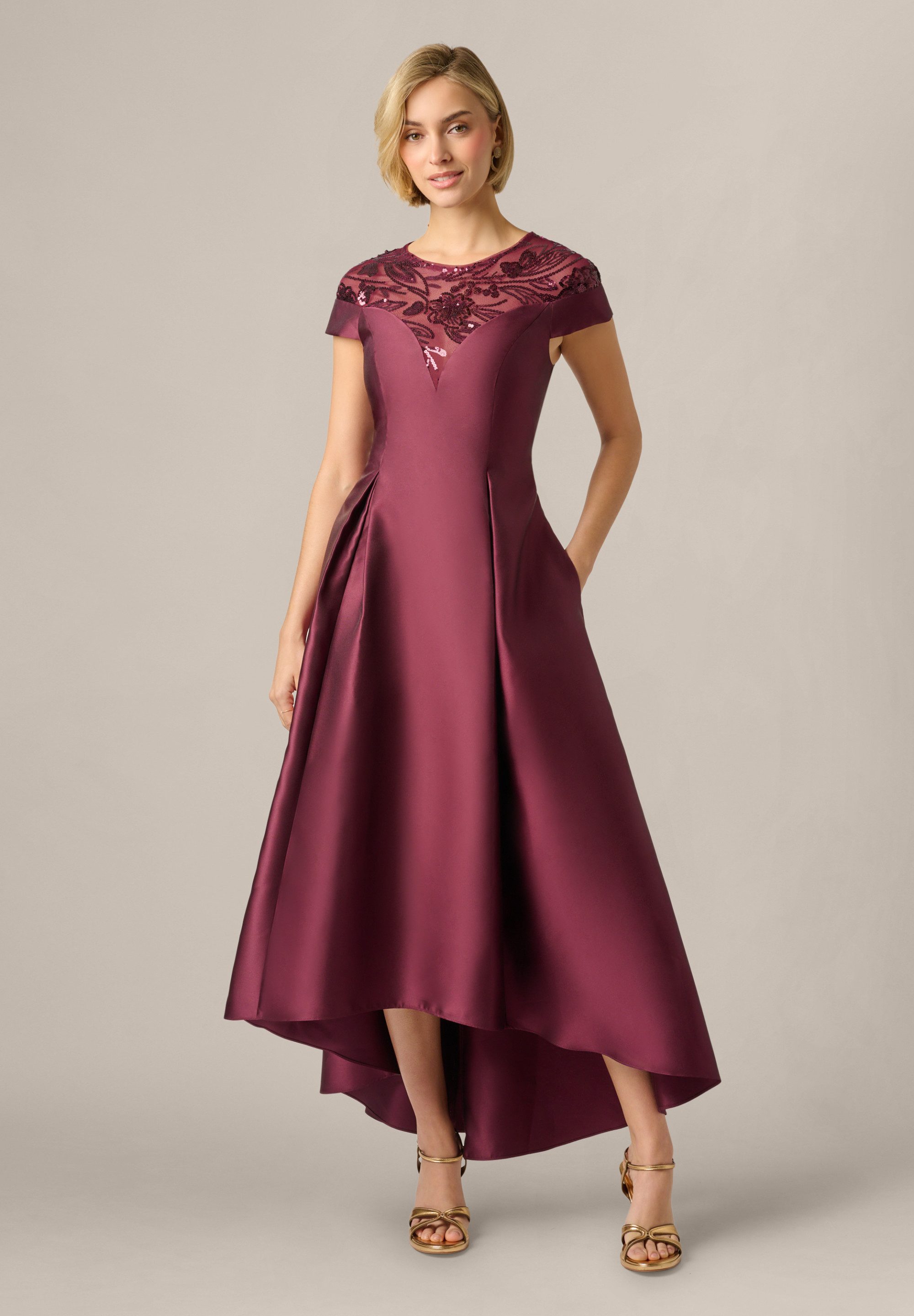 Adrianna Papell Abendkleid Combo Mikado Hi Low Gown Raffiniertes und voluminöses Partykleid