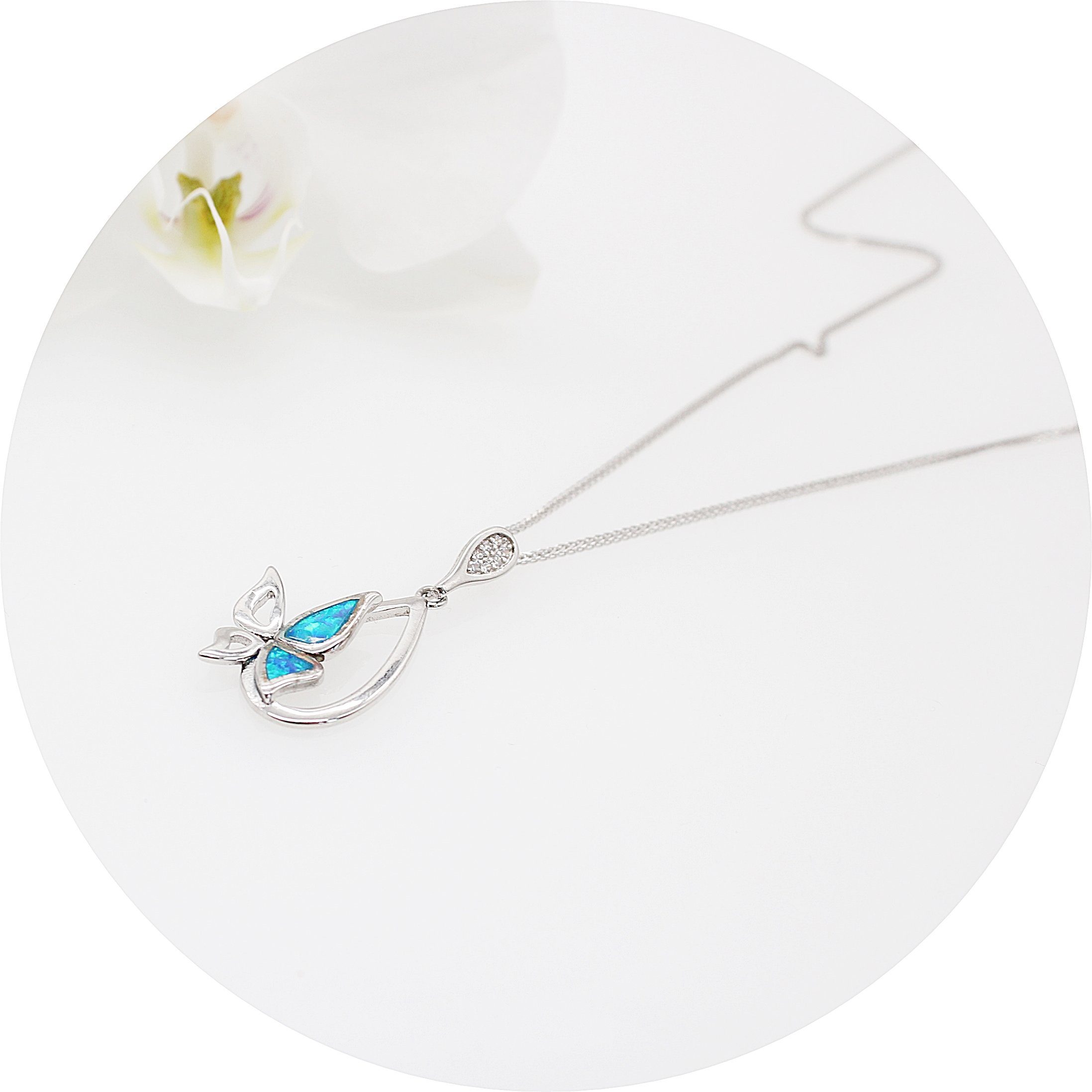 ELLAWIL Silberkette Kette mit Schmetterlings Anhänger Zirkonia Halskette Türkis (Kettenlänge 40 cm, Sterling Silber 925), inklusive Geschenkschachtel
