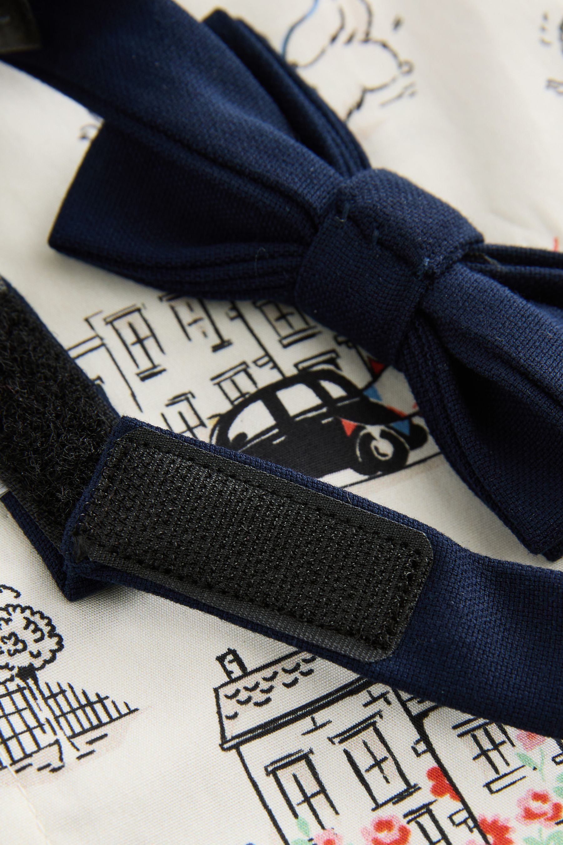 Next Shirt & Shorts Hemd, Hosenträger, Shorts und Fliege im Set (4-tlg)