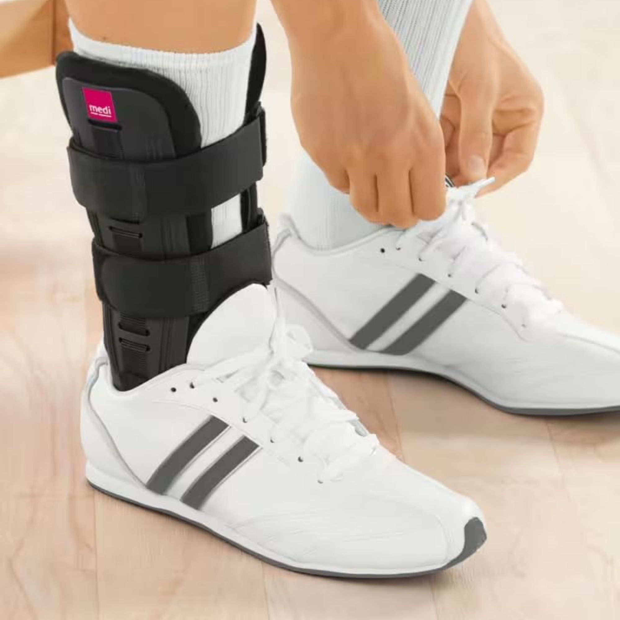 MEDI Sprunggelenkorthese M.step Standard zur Stabilisierung in einer Ebene (1-tlg)