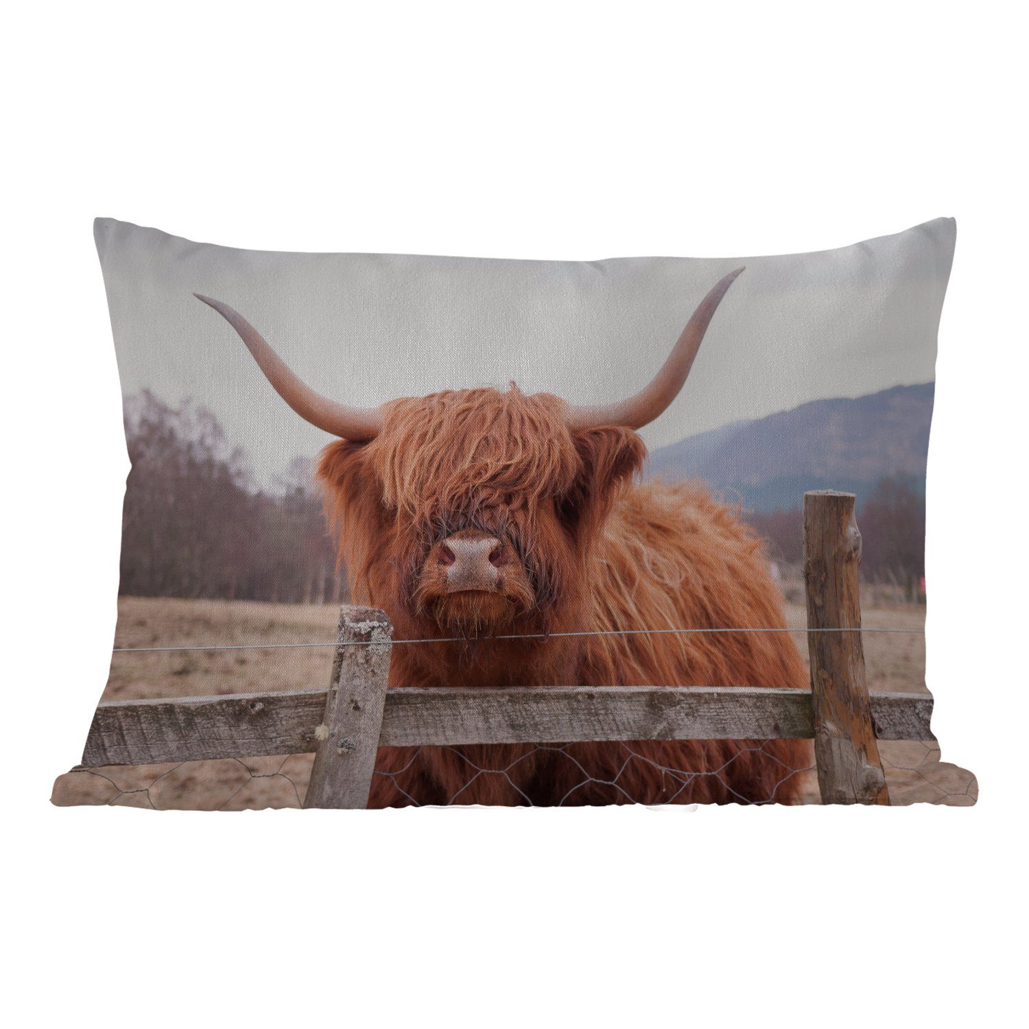 MuchoWow Dekokissen Scottish Highlander - Gras - Zaun, Outdoor-Dekorationskissen, Polyester, Dekokissenbezug, Kissenhülle