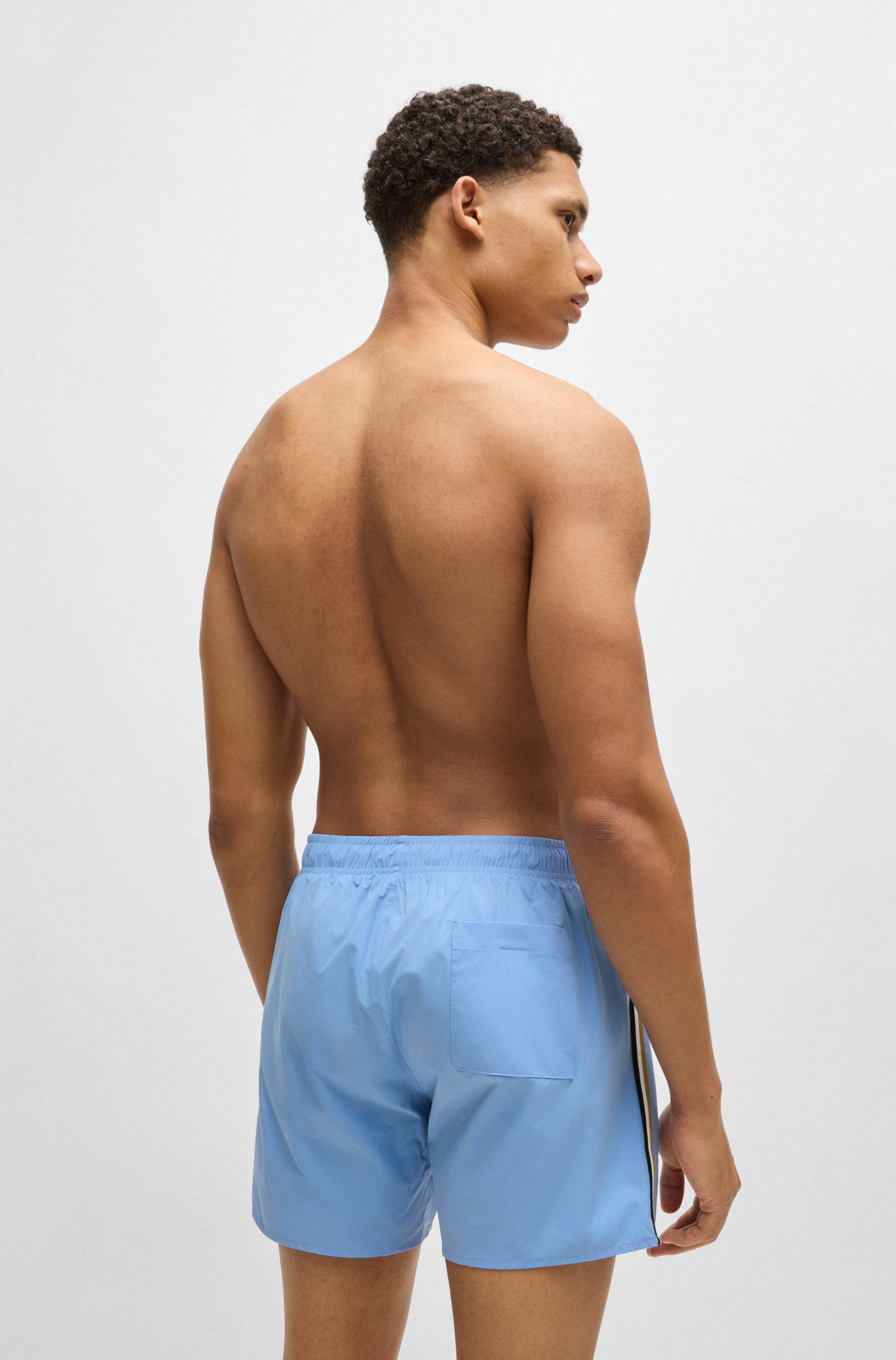 BOSS Badeshorts Iconic mit seitlichen Kontraststreifen günstig online kaufen