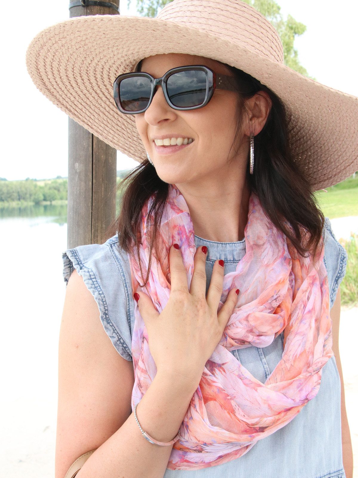 styleBREAKER Loop Loop mit bunten Federn, (1-St)