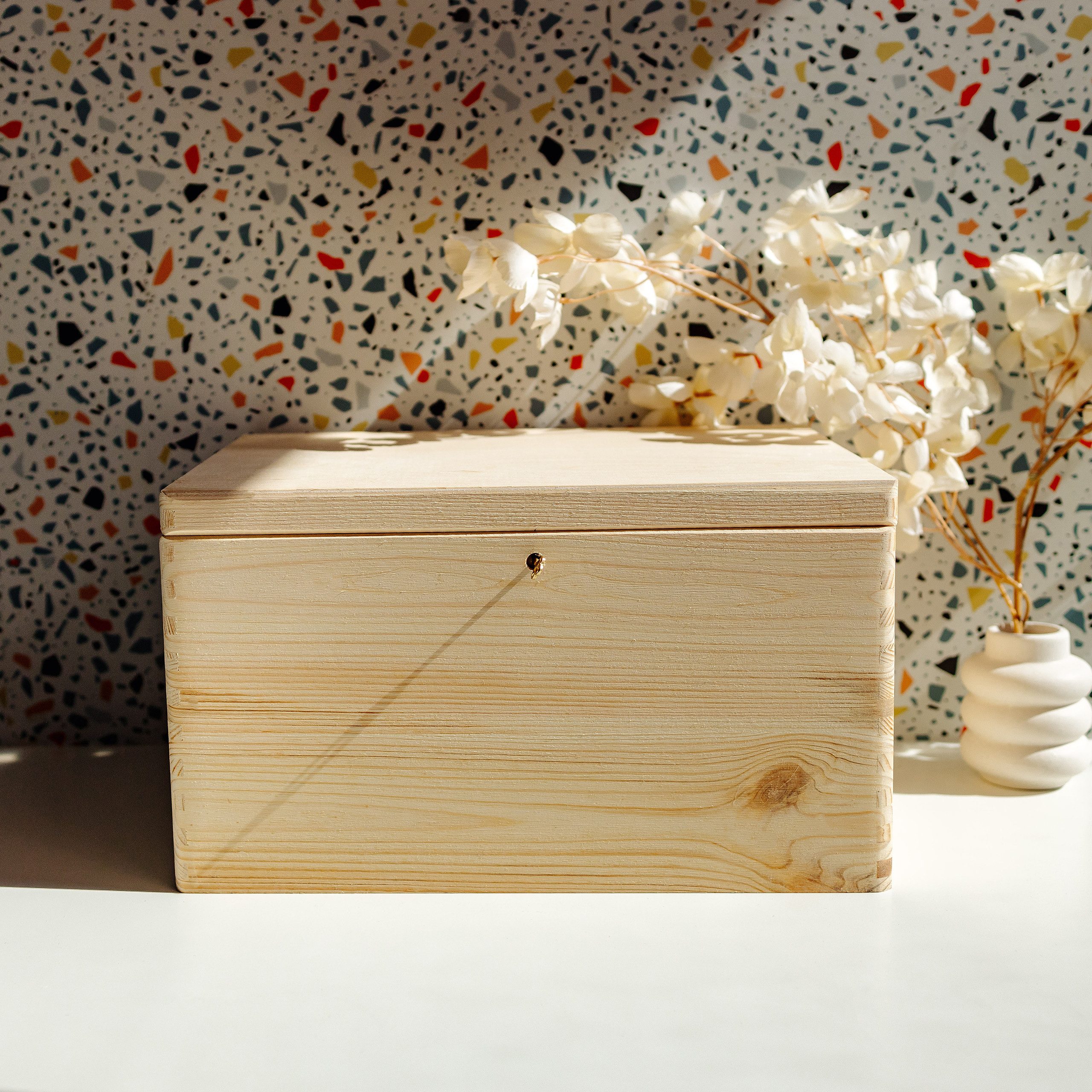 Creative Deco Holzkiste mit Deckel und Schlüssel