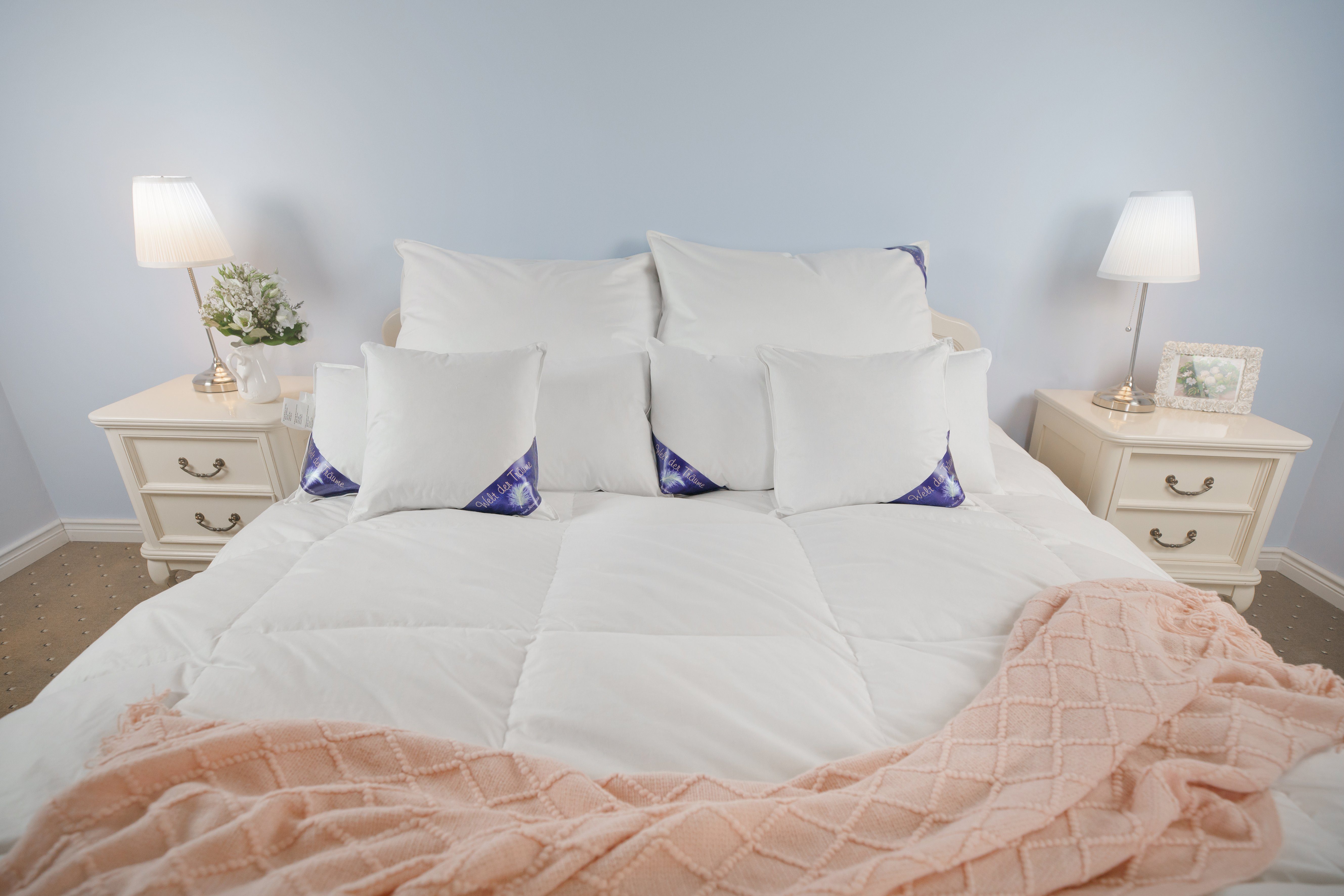 Welt der Träume Daunenbettdecke + Daunenkissen Bettdecke 135 x 200cm 900 Gr günstig online kaufen