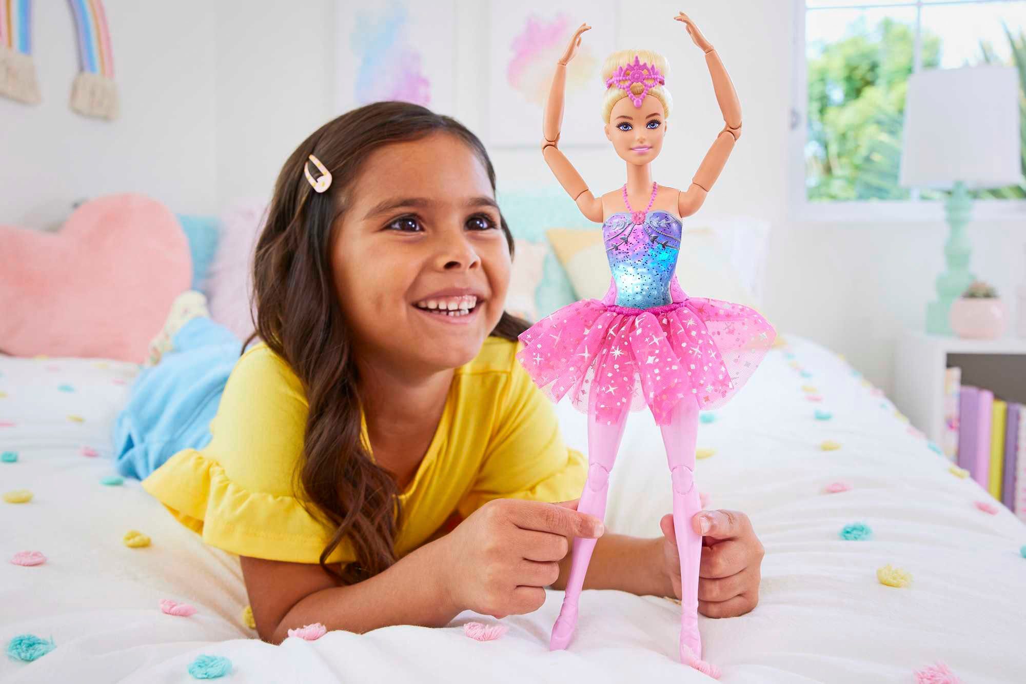 Barbie Anziehpuppe Dreamtopia, Zauberlicht Ballerina (blond), günstig online kaufen