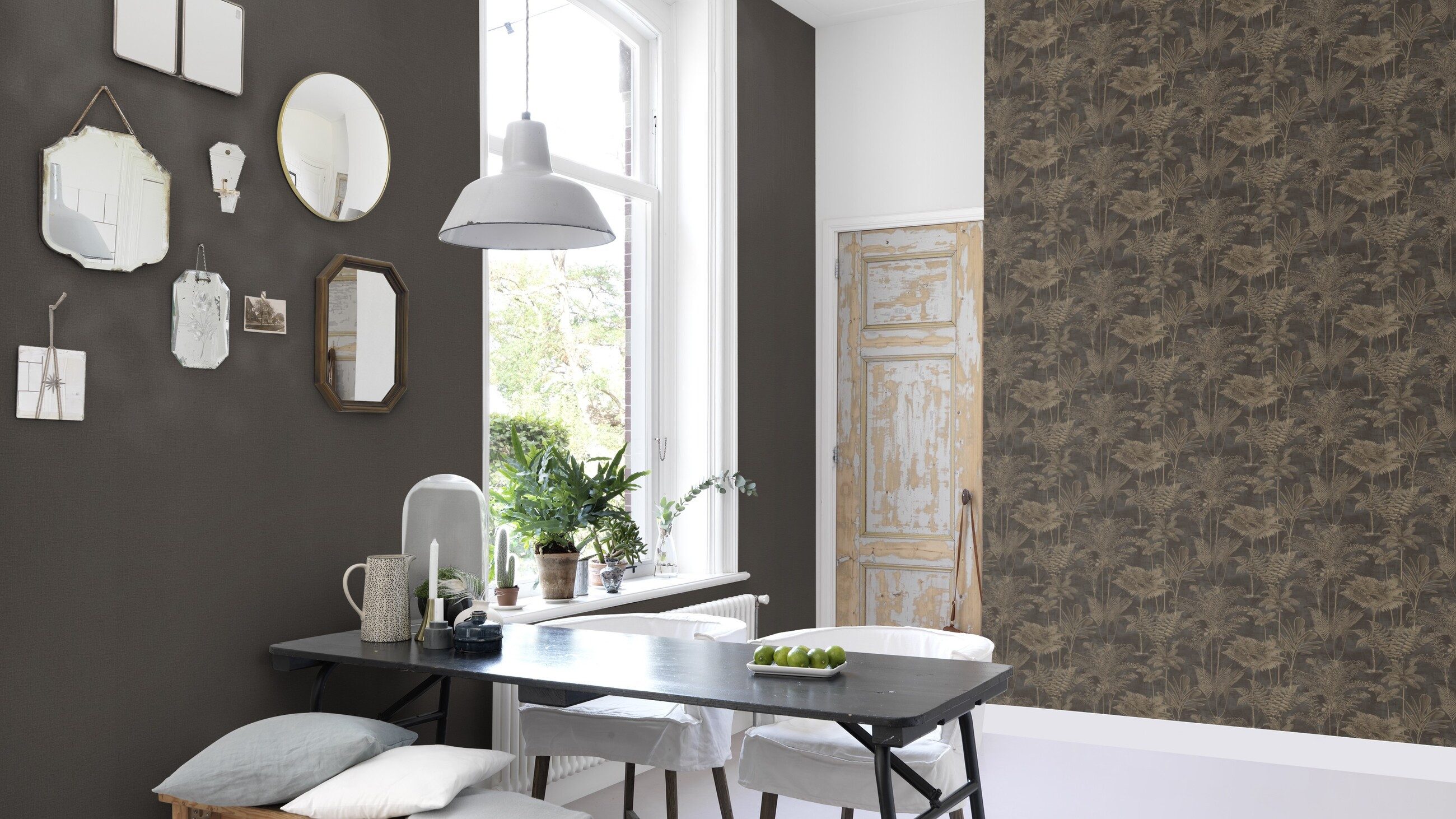 Rasch Vliestapete Palmen & Dschungel - Vinyltapete Schwarz Gold, Floral, (1 Rolle, 1 St., 10,05 m x 0,53 m), gute Lichtbeständigkeit, feucht abwischbar, restlos abziehbar