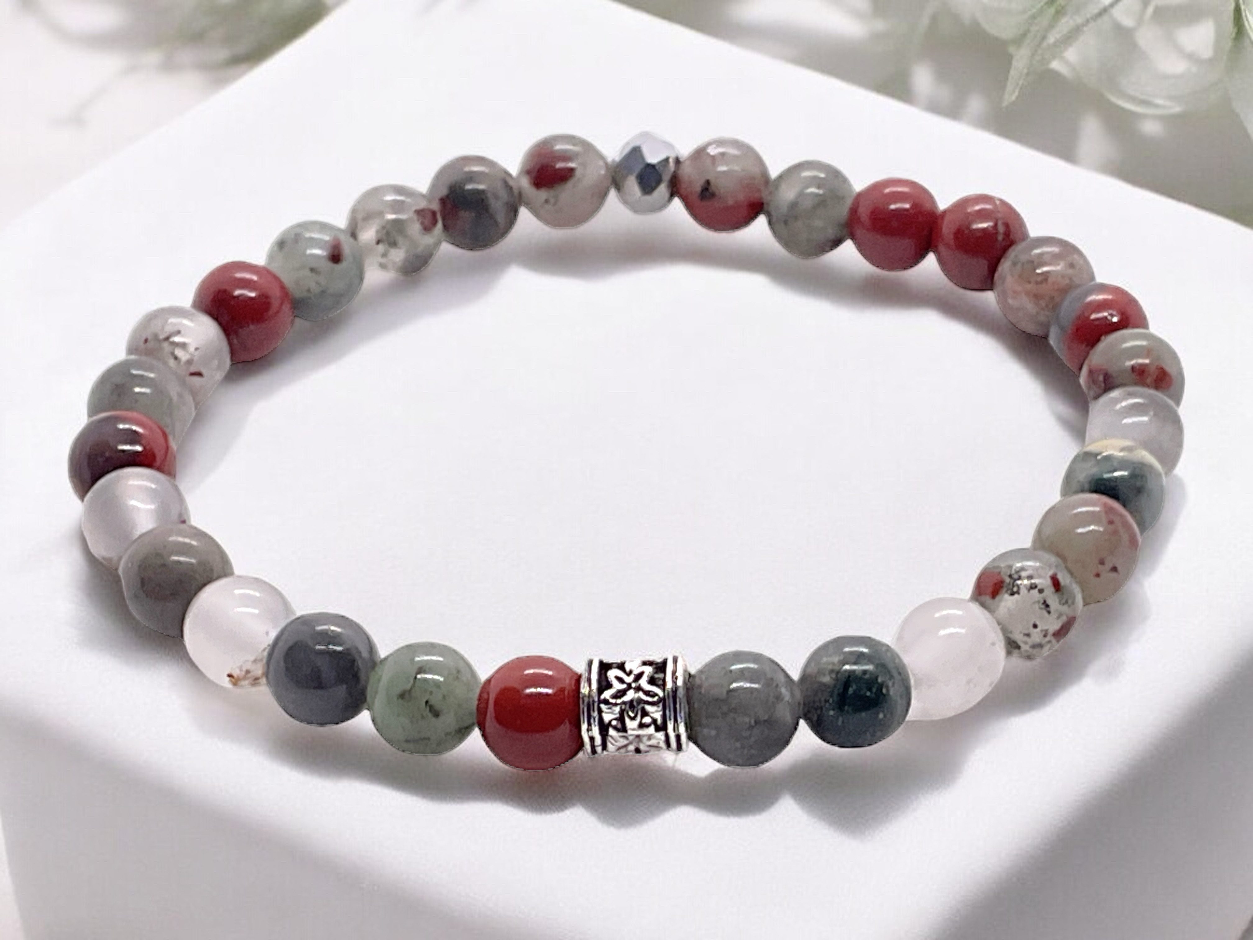 Steinfixx® Perlenarmband Edelsteinarmband afrikanischer Blutstein - Drachenblutstein (Handmade in Germany, 1-tlg., Vitalität und Heiterkeit, inclusive Geschenkbox), mit silberner Vintage Perle und platinierter facettierter Perle