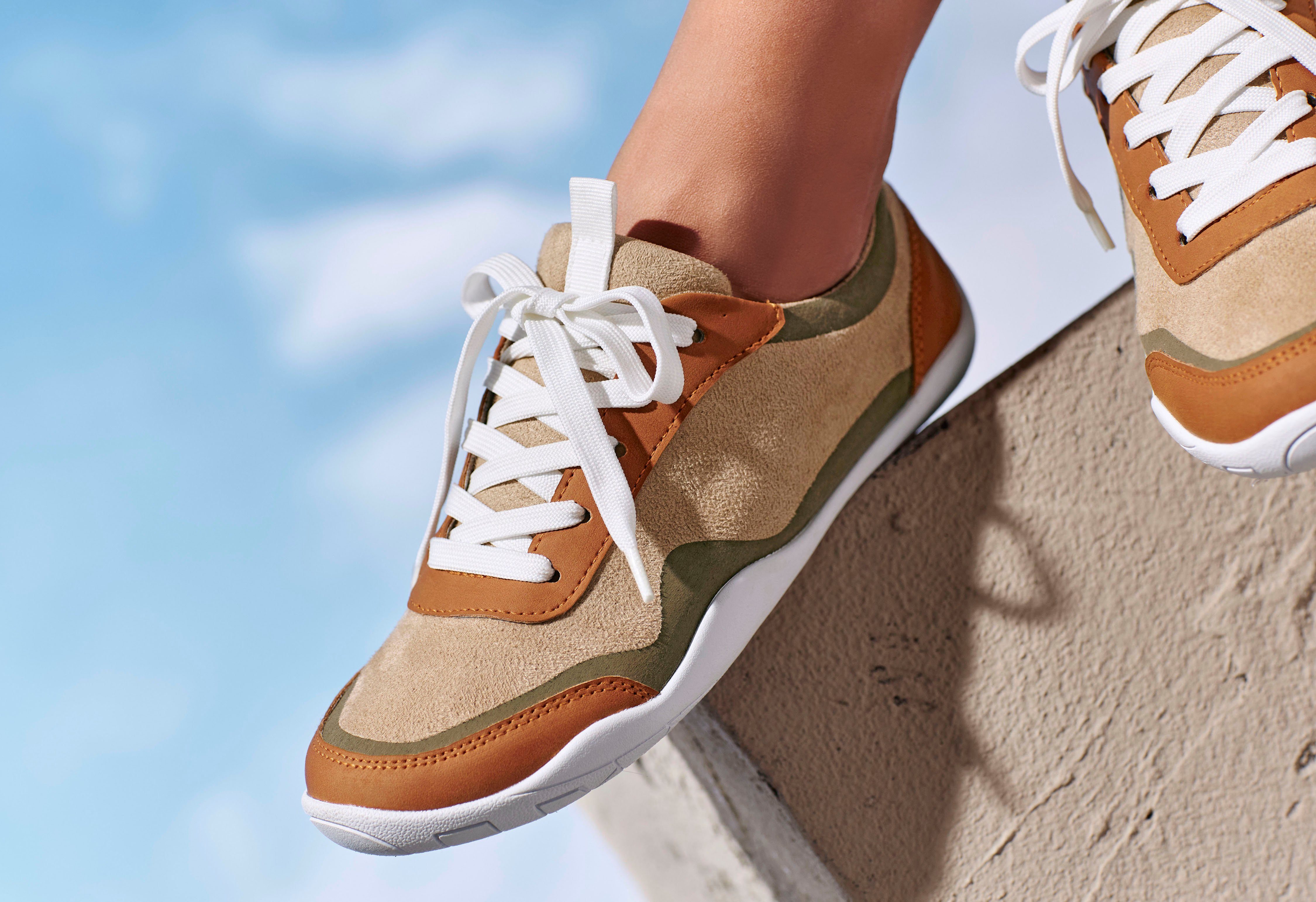LASCANA Sneaker superleicht, ultraflache Sohle, Schürhalbschuh, günstig online kaufen