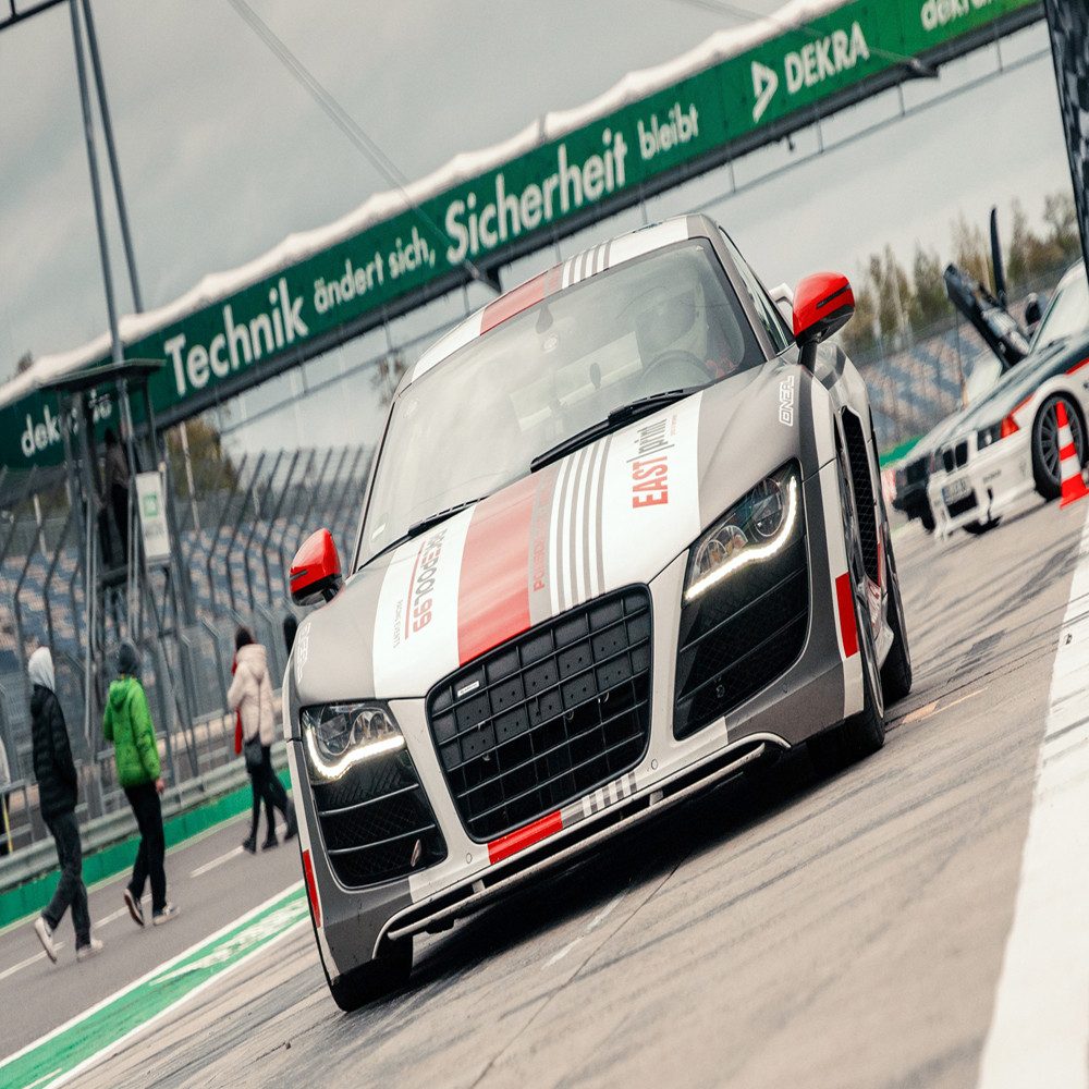 Jochen Schweizer Erlebnisgutschein Audi R8 selber fahren ab 14 Jahre (2 Rd), Rennstreckenfieber ab 14