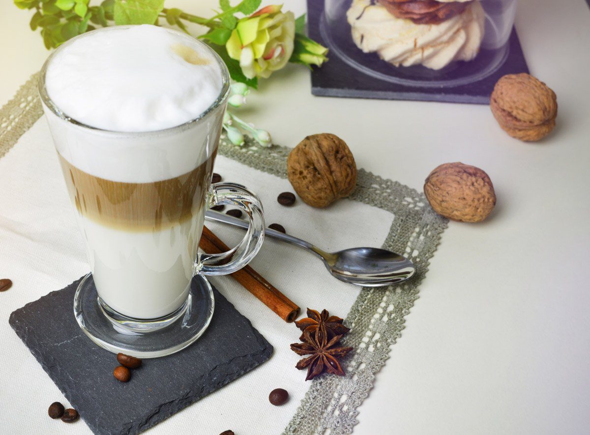 Sendez Glas 6 Latte Macchiato Gläser auf Fuß Kaffeegläser Teeglas, 6-tlg., Glas