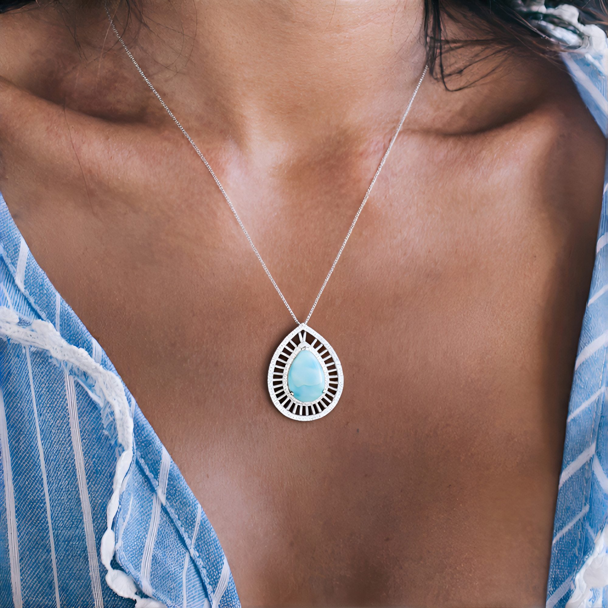 Cavill Kettenanhänger Larimar-Sterlingsilber-Anhänger, dominikanisch, 2,95ct (1-tlg)