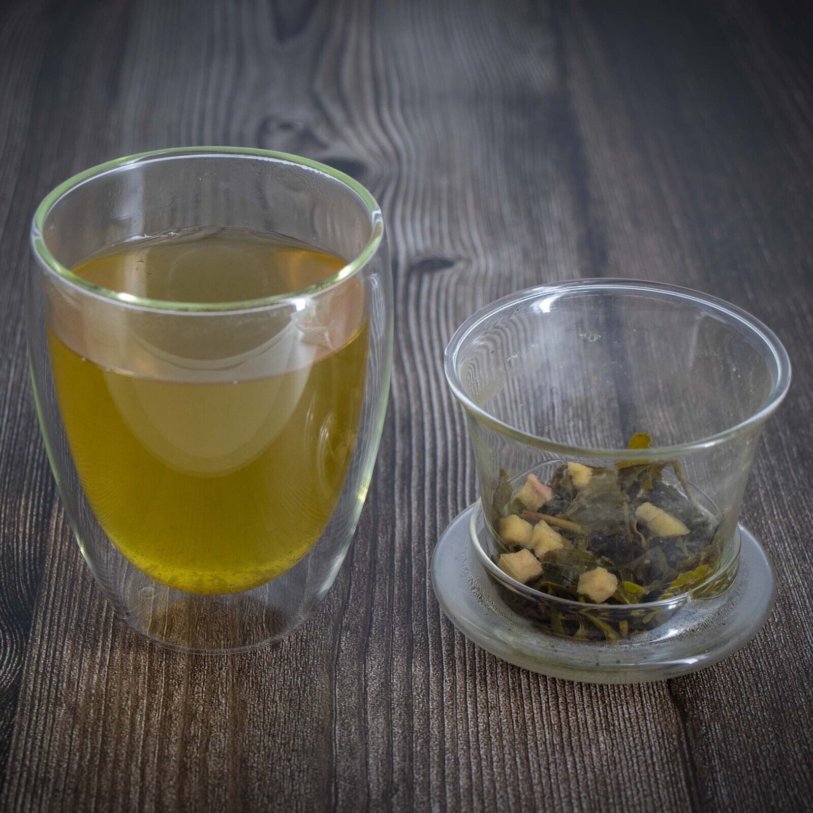 KVOTA Teekanne Tee-Set: 1L Kanne mit Edelstahlsieb und 2 doppelwandige Gläser 350 ml, 1 l, (1xTeekanne, 2x doppelwandige Gläser)