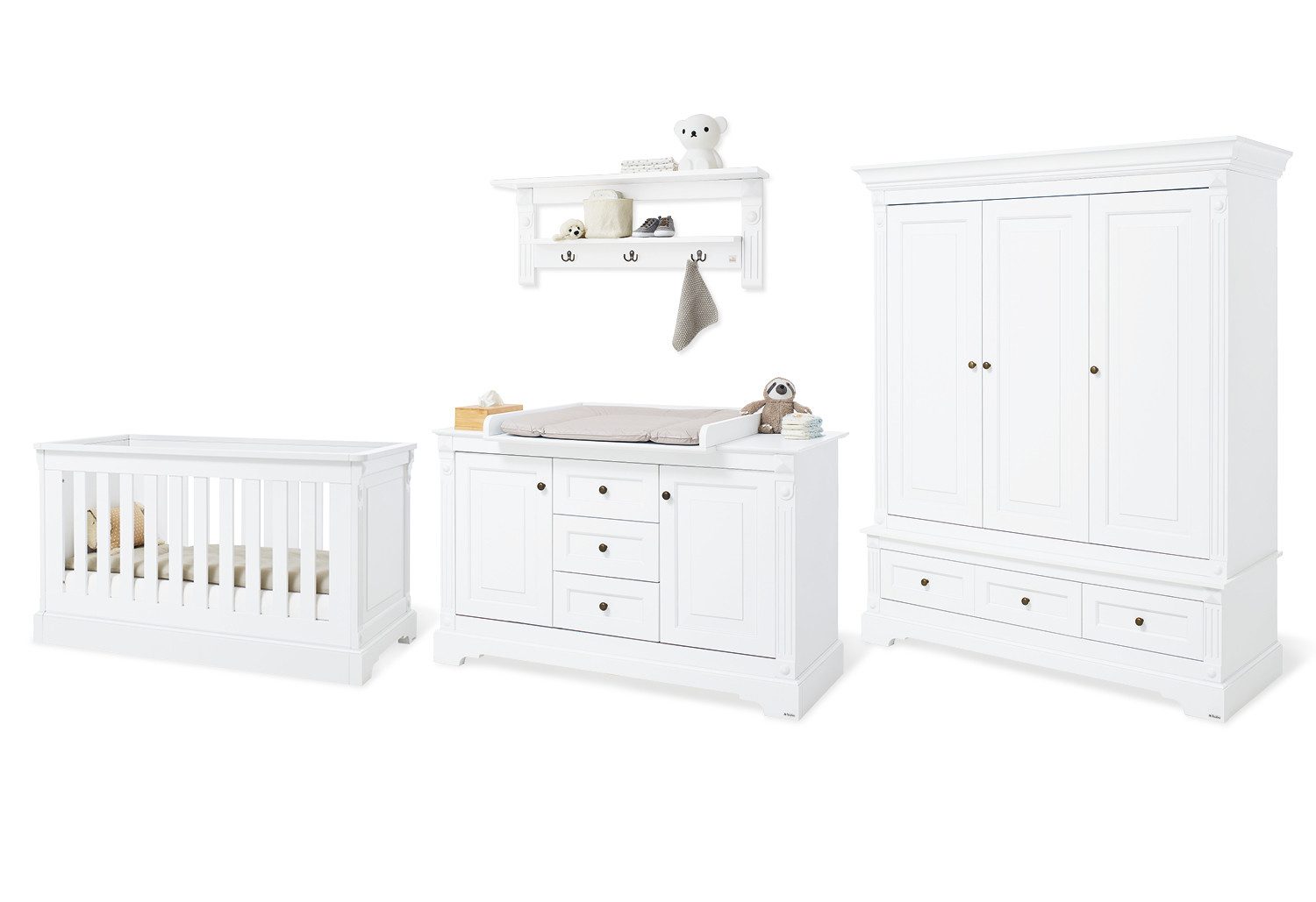 Pinolino® Babymöbel-Set Kinderzimmer-Set 'Emilia' extrabreit groß inkl. Wandregal, 4-tlg.