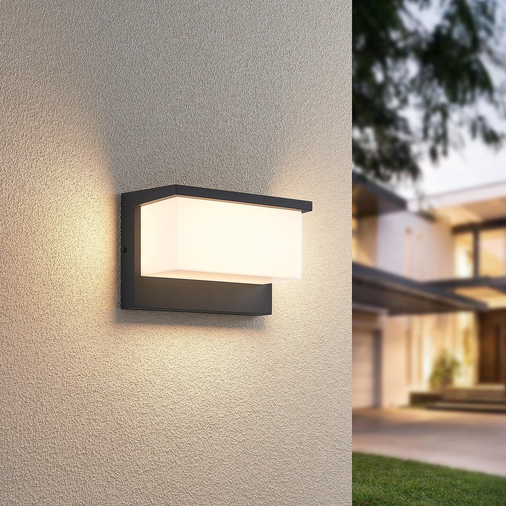 TRIO Leuchten LED Außen-Wandleuchte NESTOS, Outdoor Wandlampe Hauswand IP54, LED 13W 1300 Lumen 3000 K, LED fest integriert, Warmweiß, LED Wandlampe Garten Terrasse Hauswand, Schirm Kunststoff Breite 23 cm