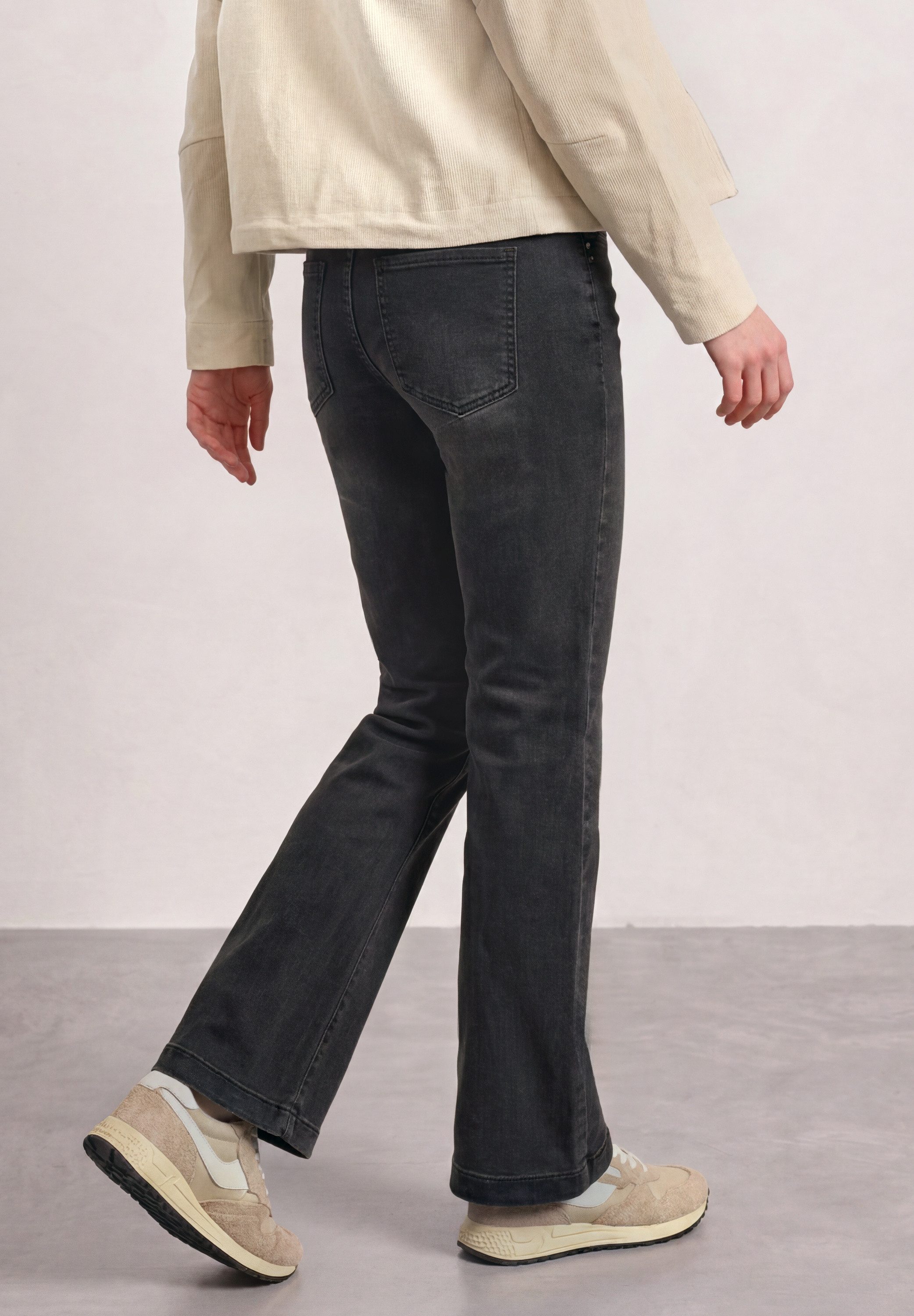 STREET ONE Bootcut-Jeans Style Blaire im Slim Fit / Stretch