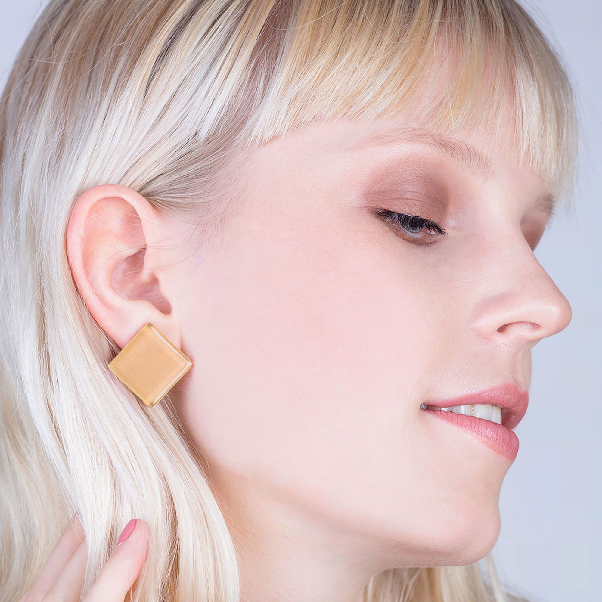 ALEXASCHA Paar Ohrstecker Quadratische Statement Ohrringe aus Glas • handgemacht