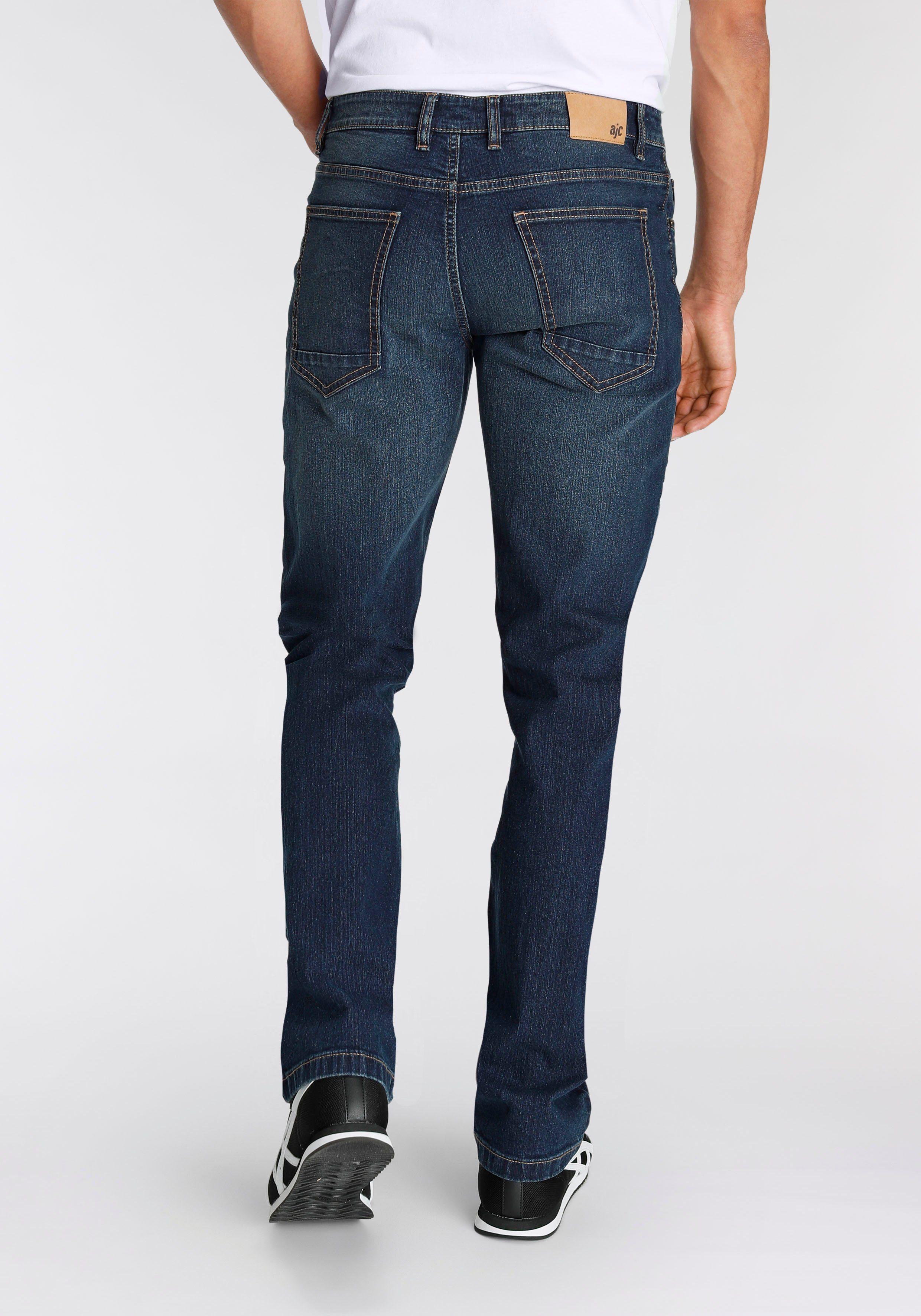 5-Pocket-Style AJC Comfort-fit-Jeans dark blue im