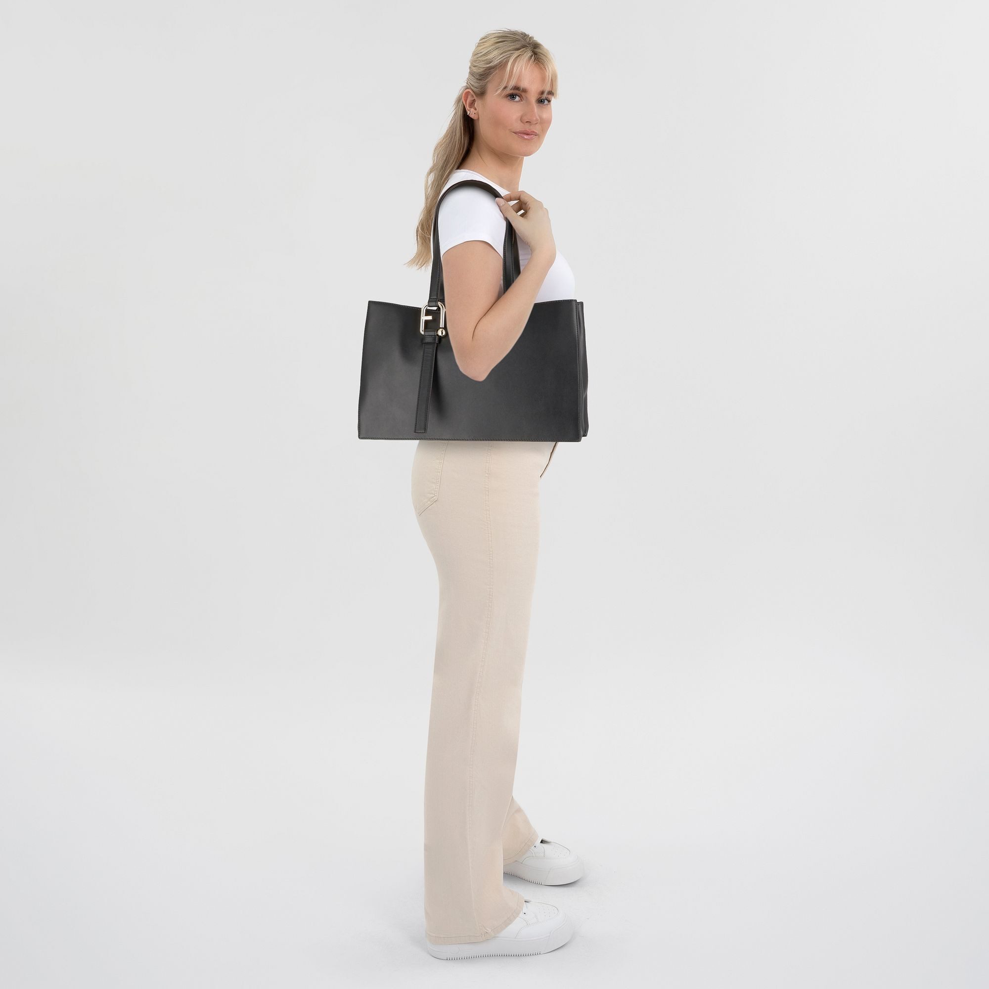 Furla Schultertasche Nuvola, Leder