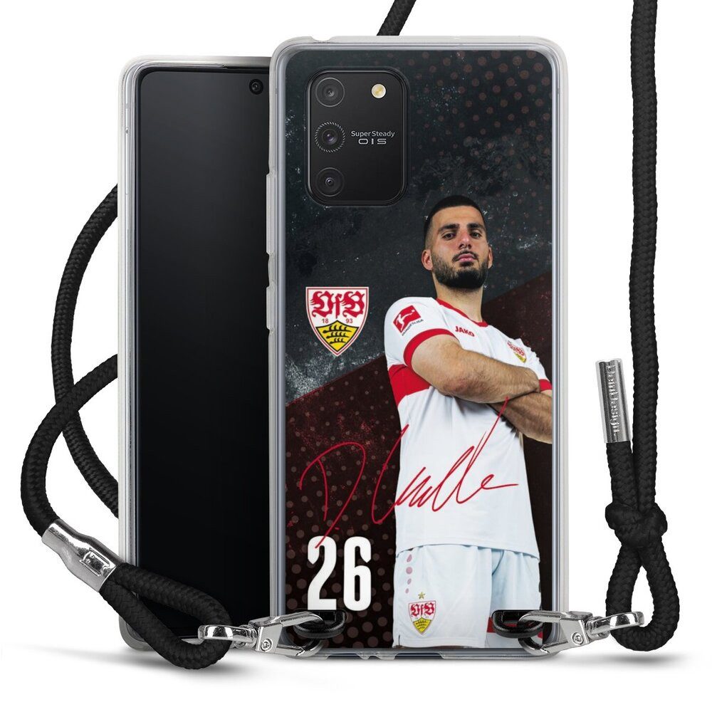 DeinDesign Handyhülle VfB Stuttgart Deniz Undav Offizielles Lizenzprodukt Deniz Undav 24/25, Samsung Galaxy S10 Lite Handykette Hülle mit Band Case zum Umhängen