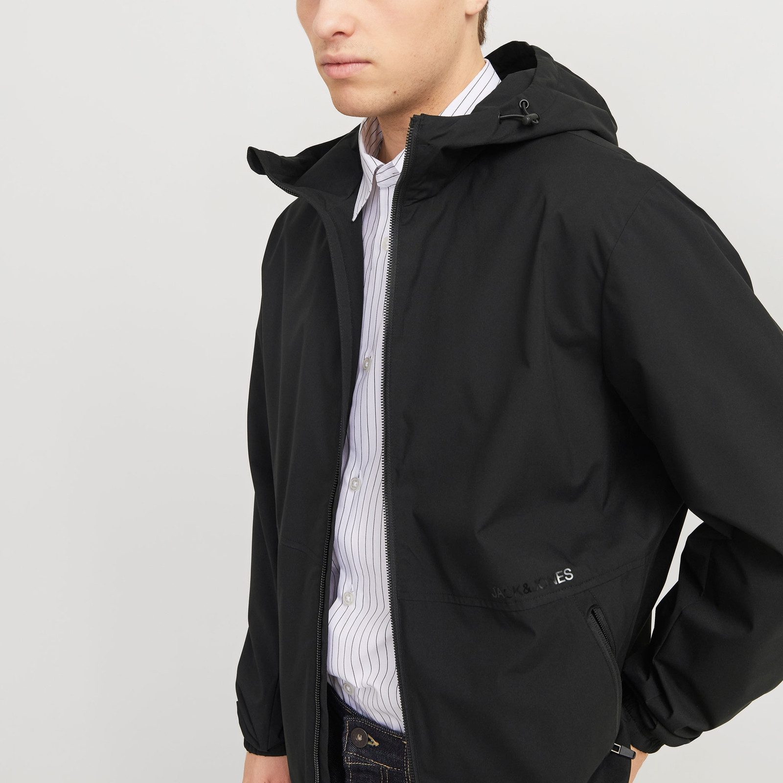 Jack & Jones Outdoorjacke JJEurban Light Jacket mit verstellbarer Kapuze – Bild 5 von 5