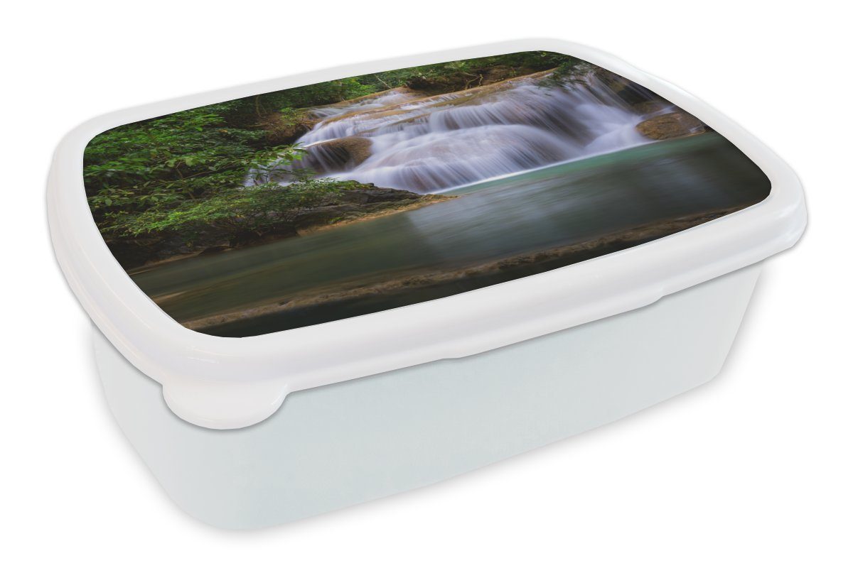 MuchoWow Lunchbox Ein hoher Wasserfall über einem ruhigen See im Erawan-Nationalpark, Kunststoff, (2-tlg), Brotbox für Kinder und Erwachsene, Brotdose, für Jungs und Mädchen weiß