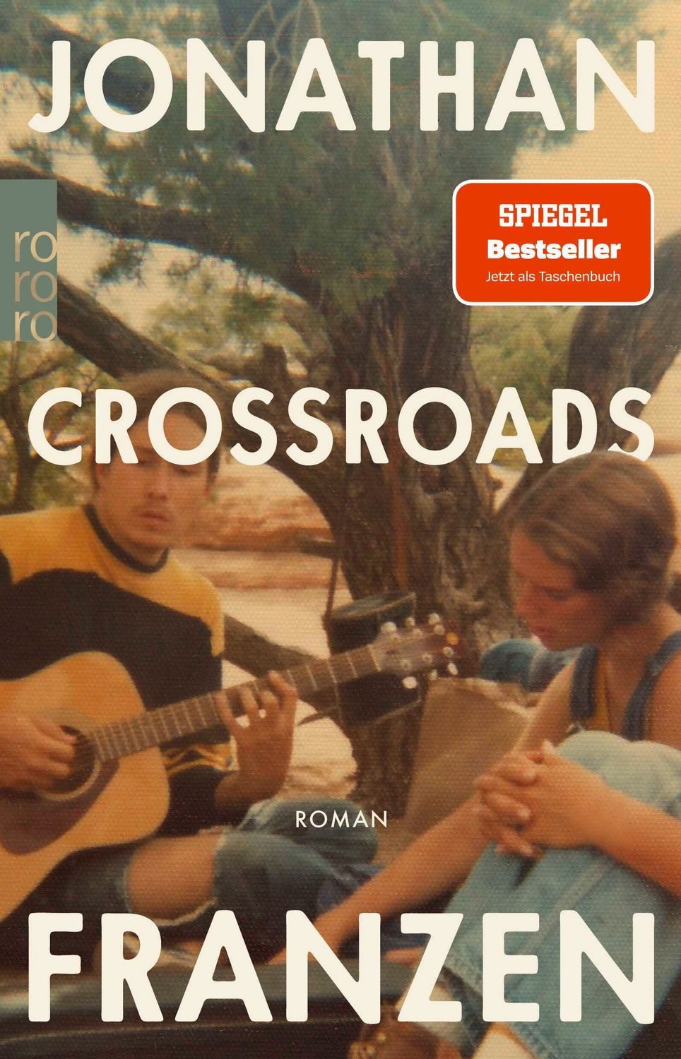 Crossroads / Jonathan Franzen