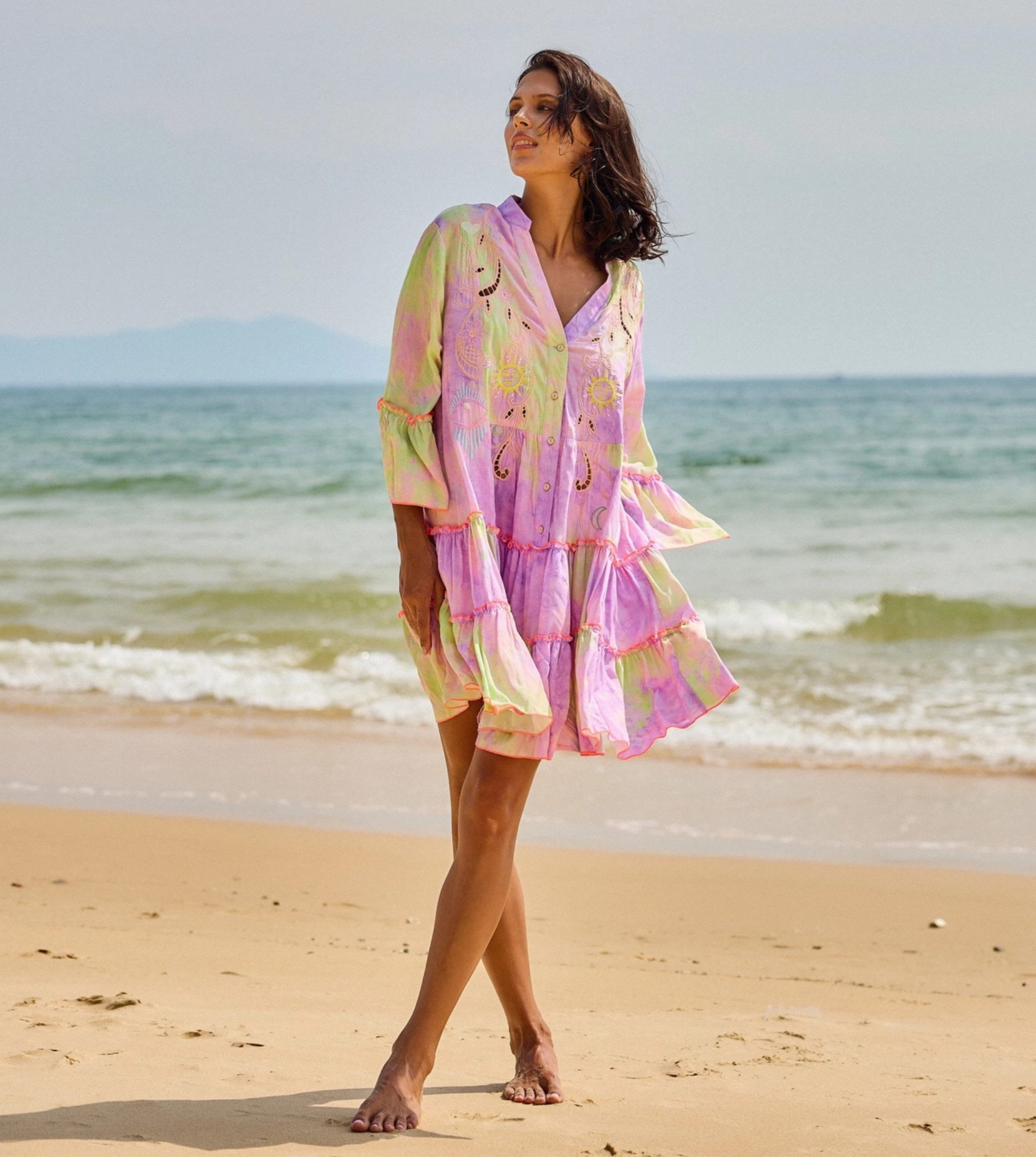 ANNIS Fashion & Accessoires Tunikakleid "LAGUNA BREEZE" (1-tlg) aus Viskose, sommerliche Farben, mit Lochstickerei