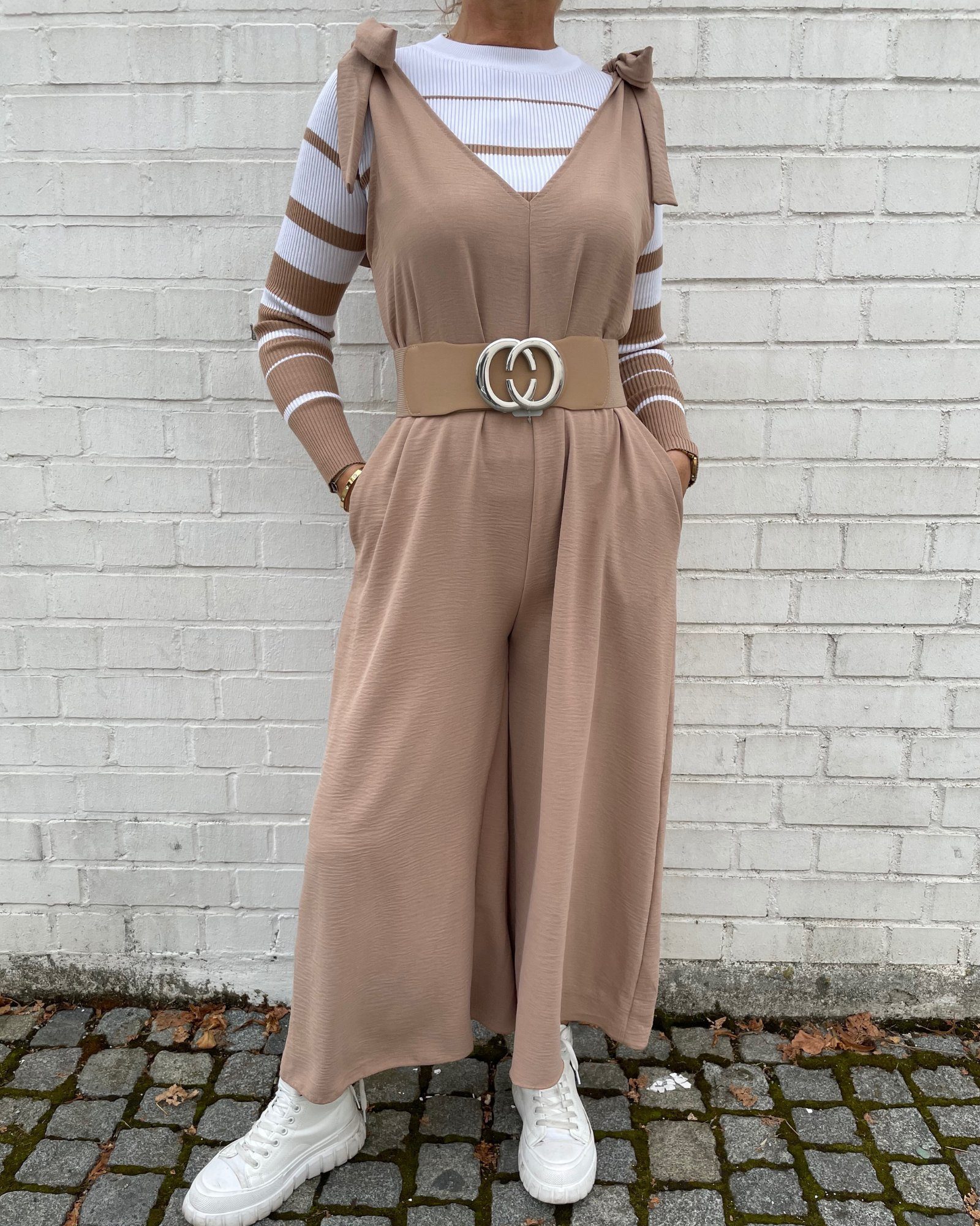 ITALY VIBES Jumpsuit - ONE SIZE passt hier Gr. S - XL beige
