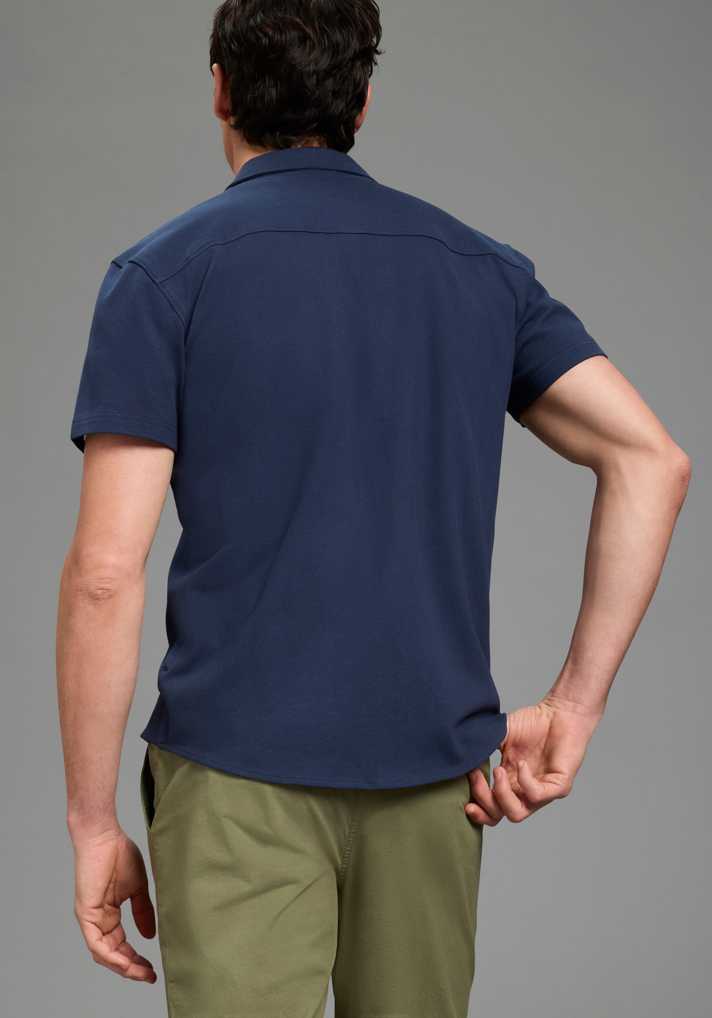 Bruno Banani Kurzarmhemd Jersey Kurzarm, für verschiedene Anlässe, aus Baumwolle und Elasthan