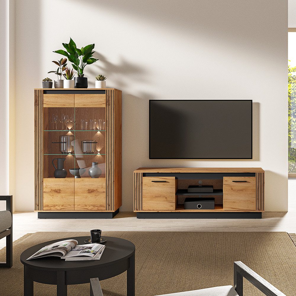 Lomadox Wohnzimmer-Set URBANIA-131, (Mega-Spar-Set, 2-St., Lowboard Vitrinenschrank), Wohnzimmer Set Vitrine inkl. Beleuchtung TV Board Eiche mit schwarz