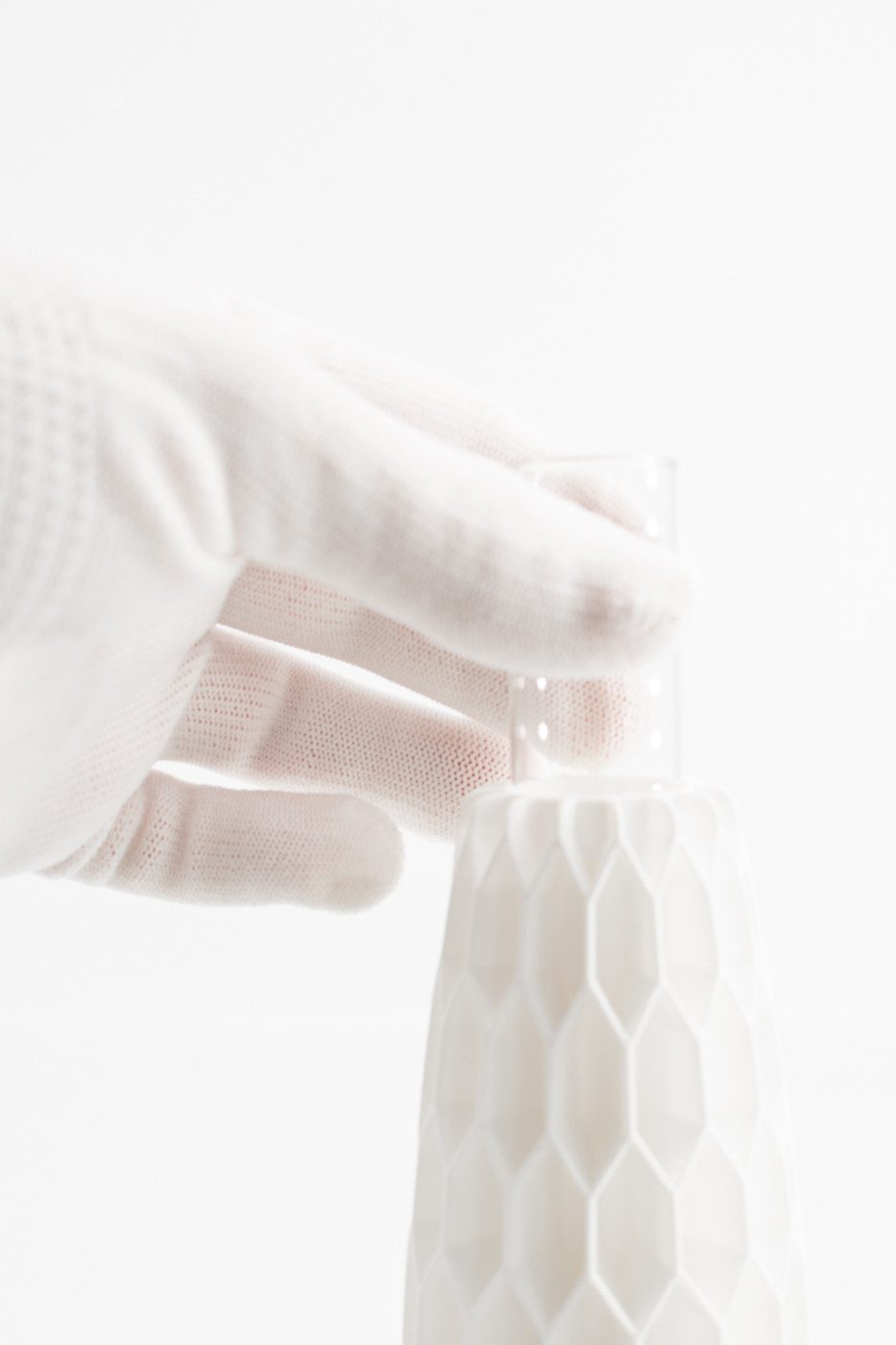 Shapes - Decorations Dekovase Tower Five - Exclusive by Martin Žampach, Vase, 10 Farben (Einzelmodell, Vase mit Borosilikatglas zur Nutzung mit Wasser), Wasserdicht; Leichte Struktur innerhalb des Materials (Rillung)