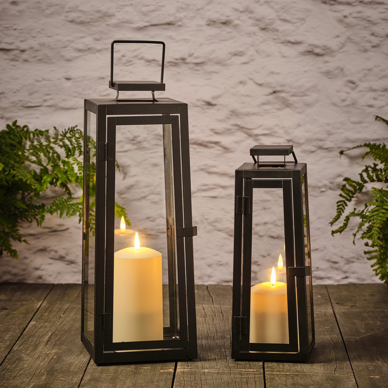Lights4fun LED-Kerze 2er Set Metall Laternen schwarz mit TruGlow® Kerzen