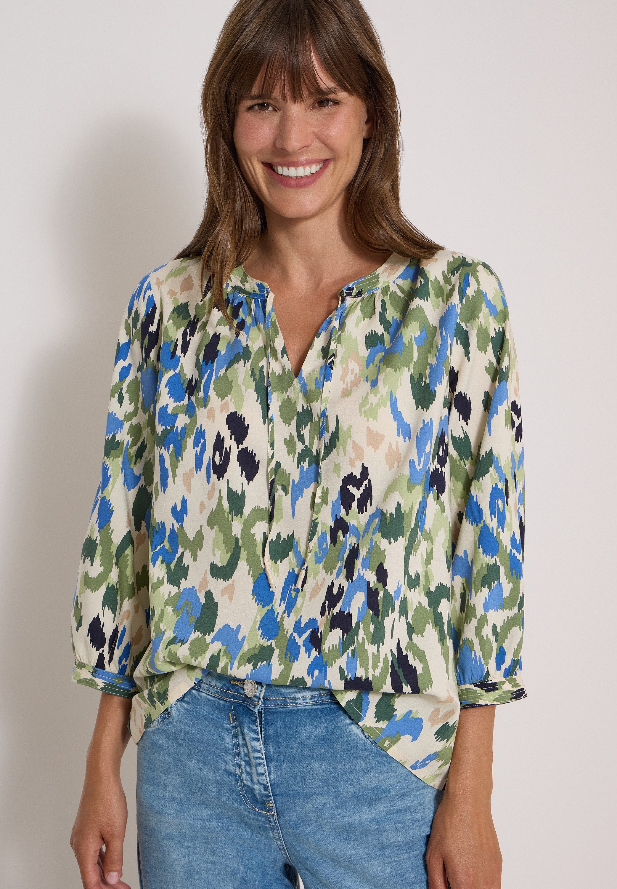 CECIL Schlupfbluse Sommerbluse, Allover-Print, Turn-Up-Detail an den Ärmeln
