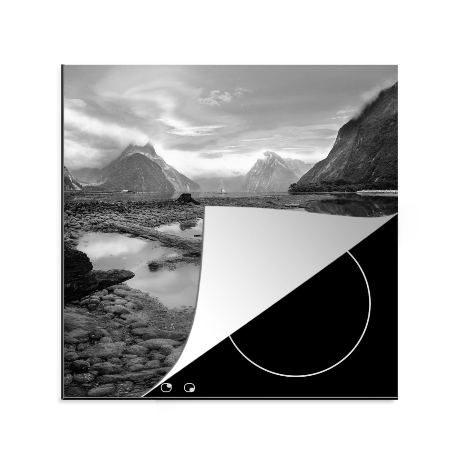 MuchoWow Herdblende-/Abdeckplatte Neuseeland - Berg - Schwarz - Weiß, Vinyl, (1 tlg), 78x78 cm, Ceranfeldabdeckung, Arbeitsplatte für küche