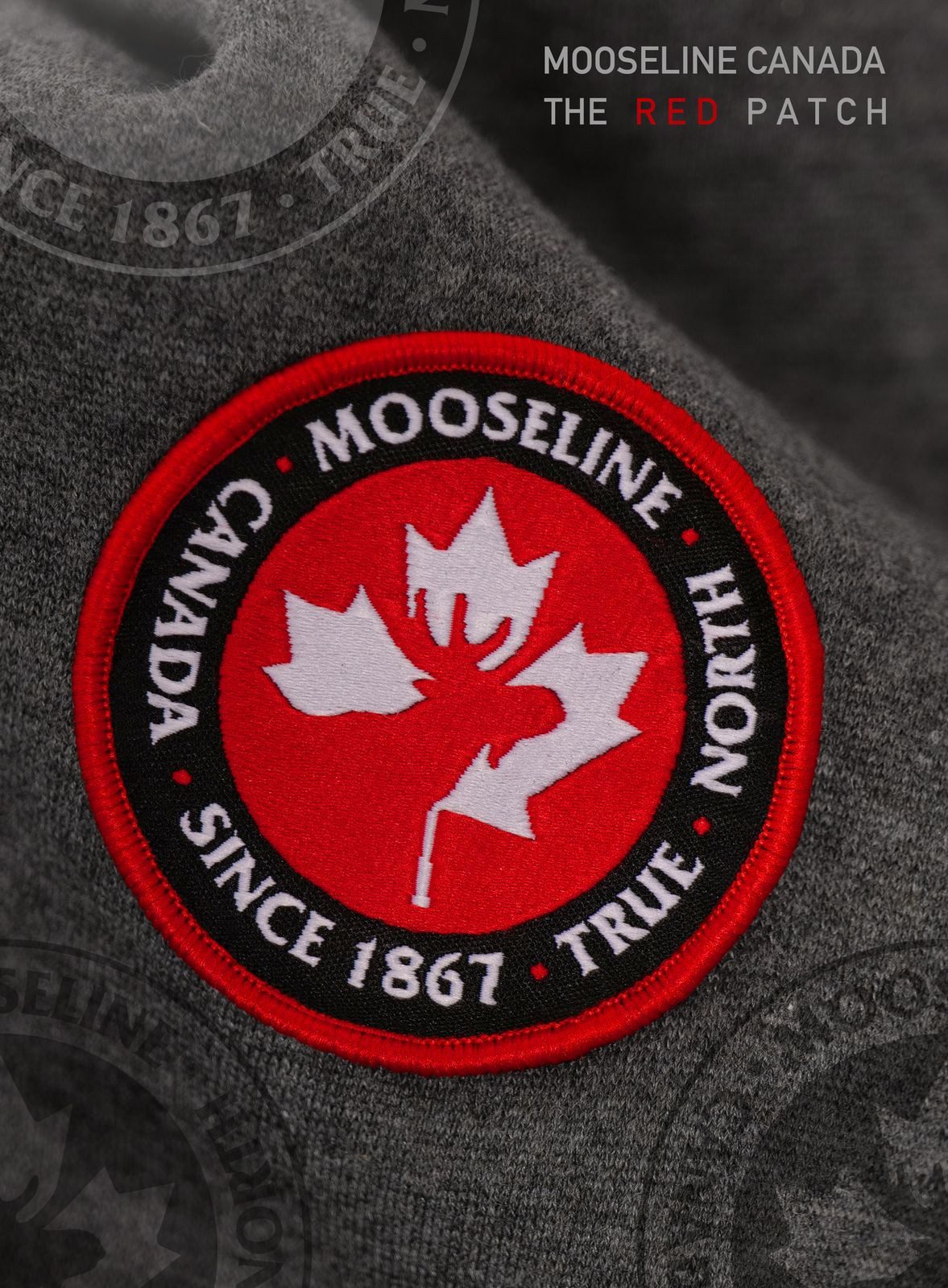 MOOSELINE Jogginganzug Herren Schwarz - rotes Stoffpatch (2-tlg), rote Patches, mit Kapuze