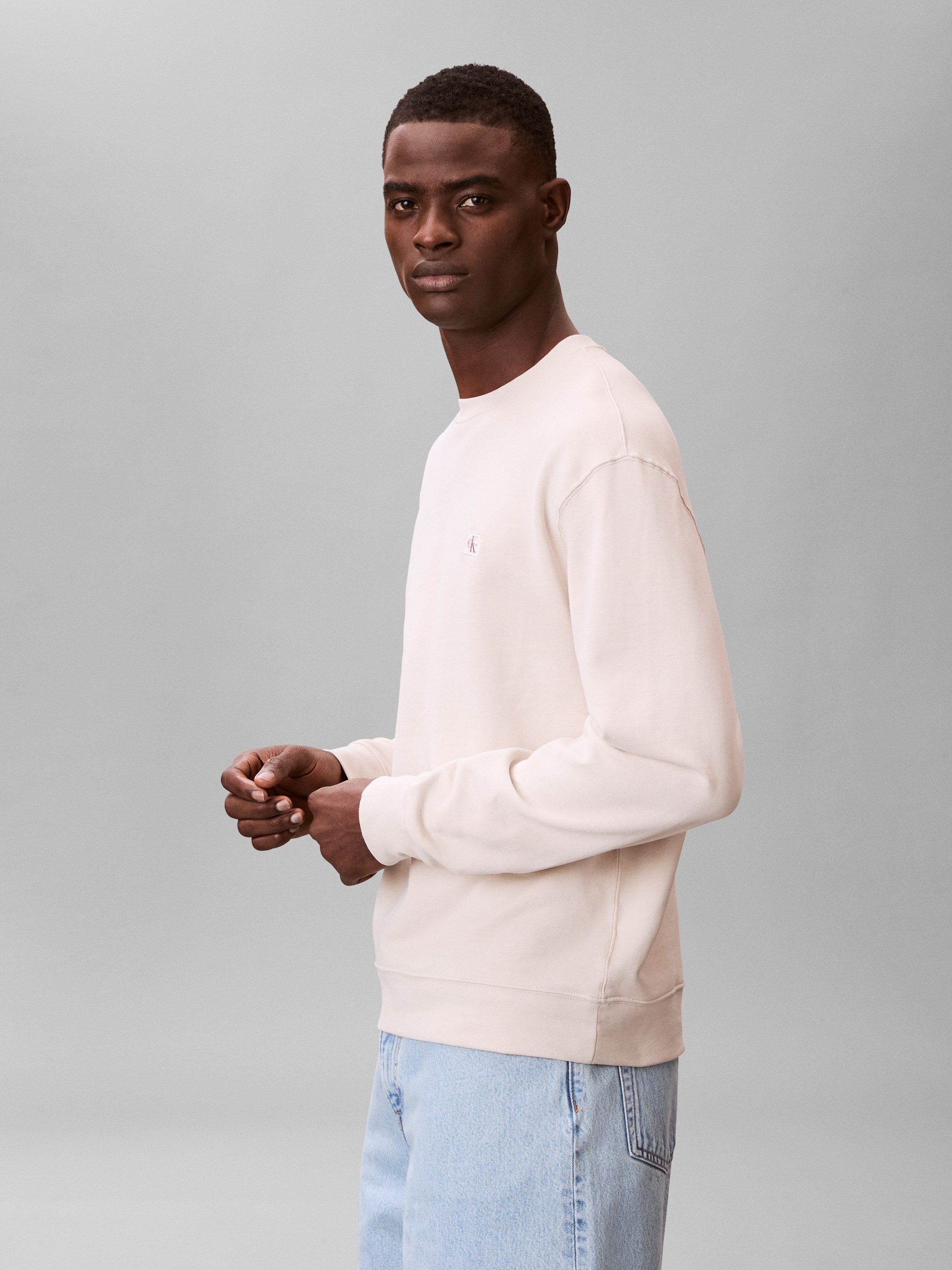 Calvin Klein Jeans Sweatshirt 400GSM TRRY BDG CRWN Mit Rundhalsausschnitt