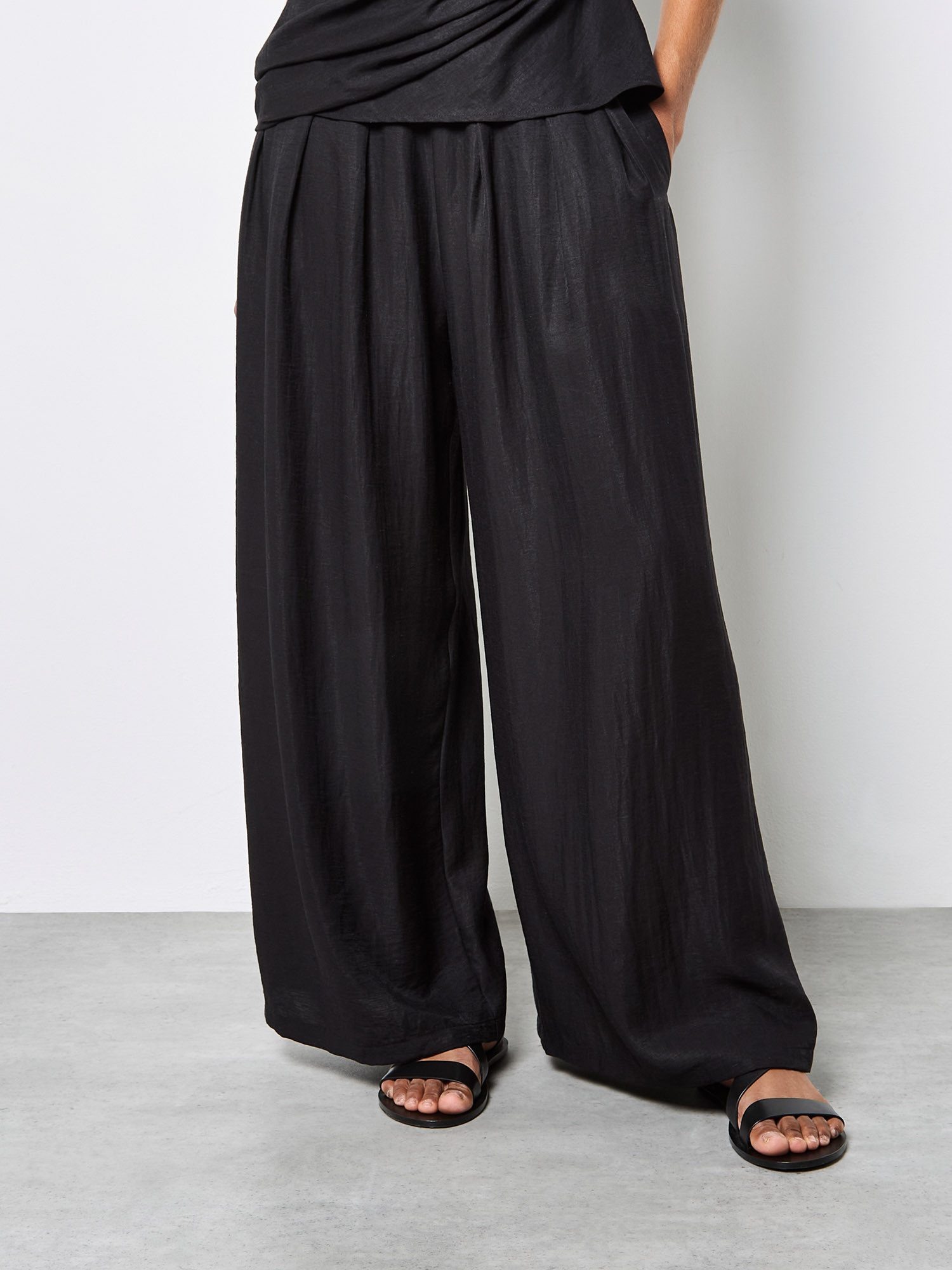 Apricot Palazzohose Weite Hose aus strukturiertem Twill mit Plissee