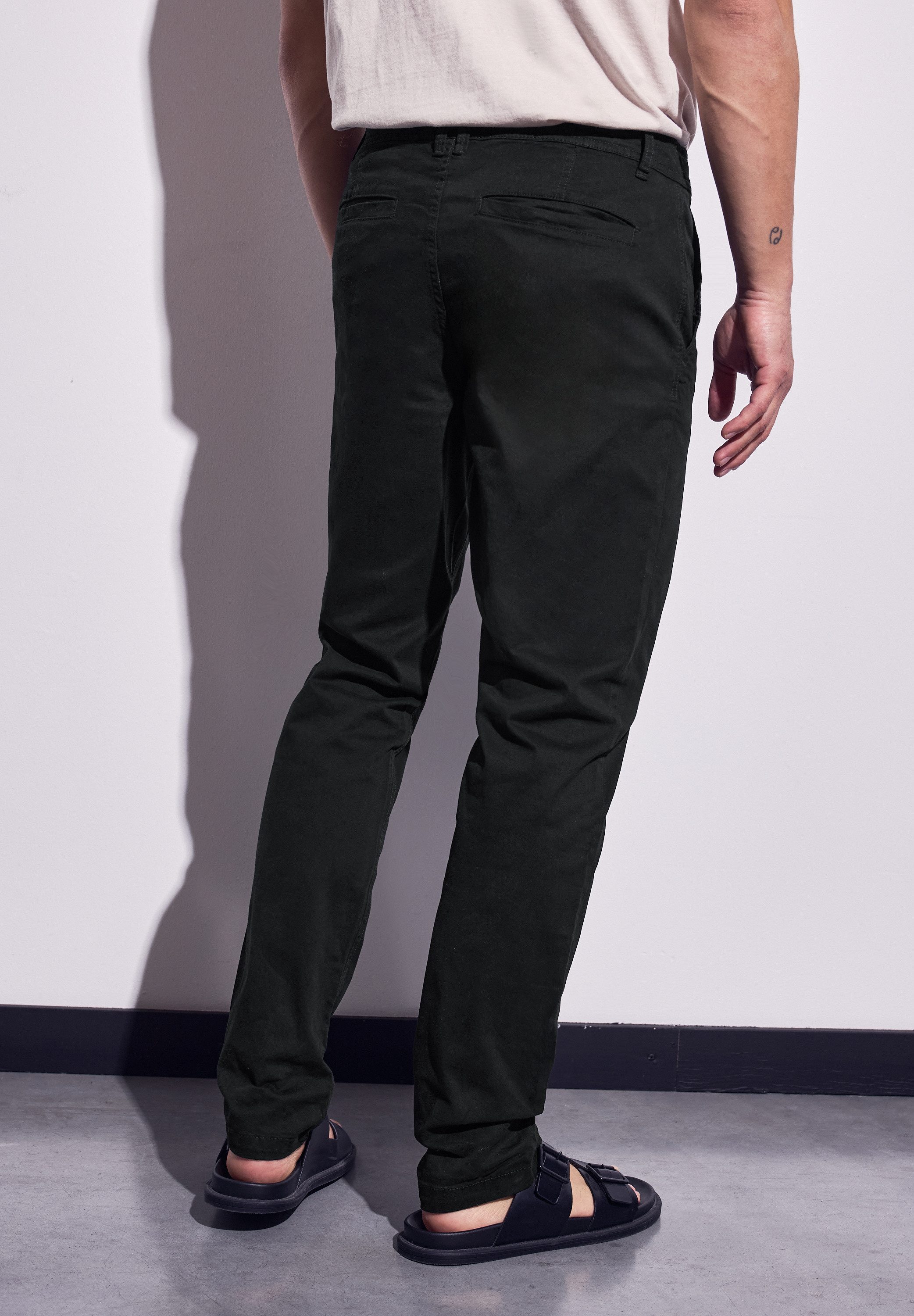 STREET ONE MEN Chinohose, aus Baumwolle mit Stretchanteil günstig online kaufen