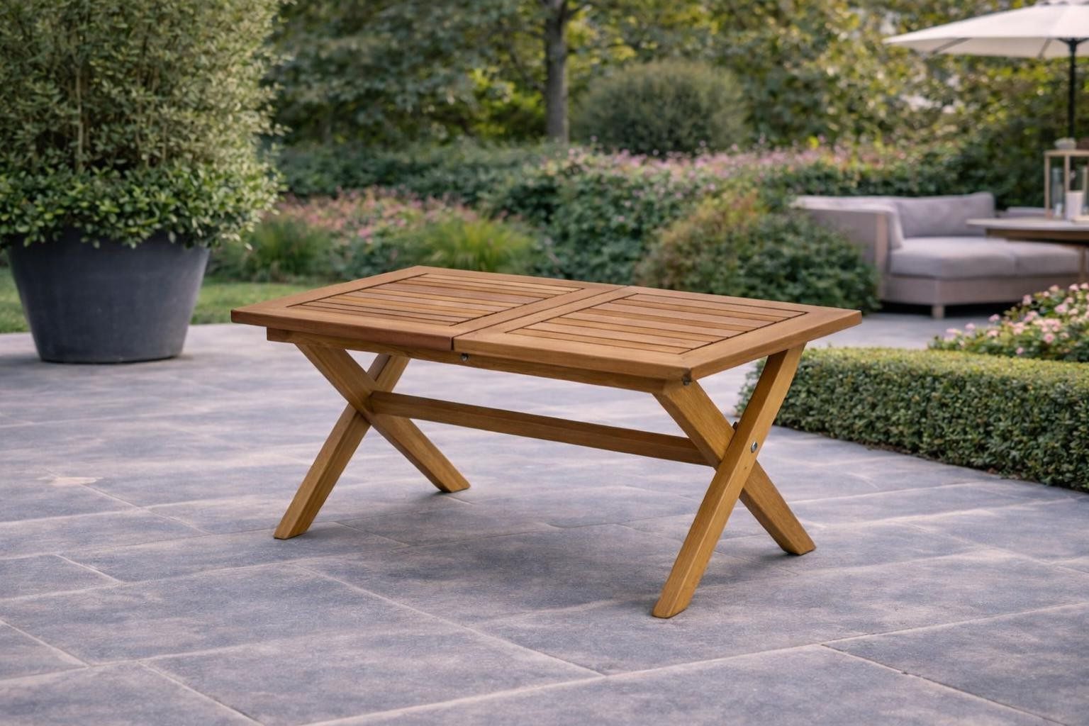 Xlmoebel Gartentisch Moderner Ausziehtisch aus Holz in Braun für den Garten, Made in Europa