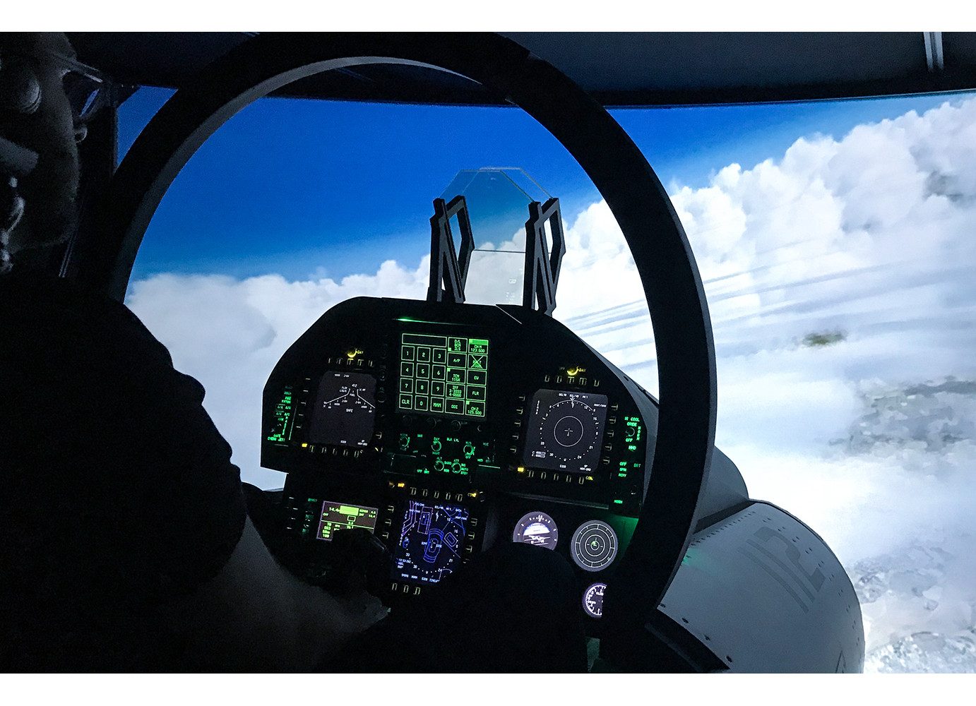 mydays Erlebnisgutschein Kampfjet-Flugsimulator F/A-18 Super Hornet Raum Leipzig, Flug in einem Fixed Based Flugsimulator