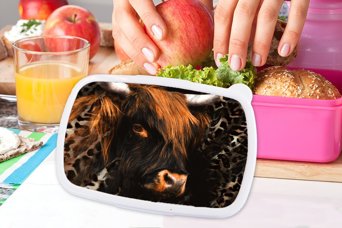 MuchoWow Lunchbox Schottischer rosa Brotdose Druck, - Erwachsene, Tiere Highlander Kunststoff Snackbox, (2-tlg), Kunststoff, Kinder, - Brotbox für Mädchen, Panther