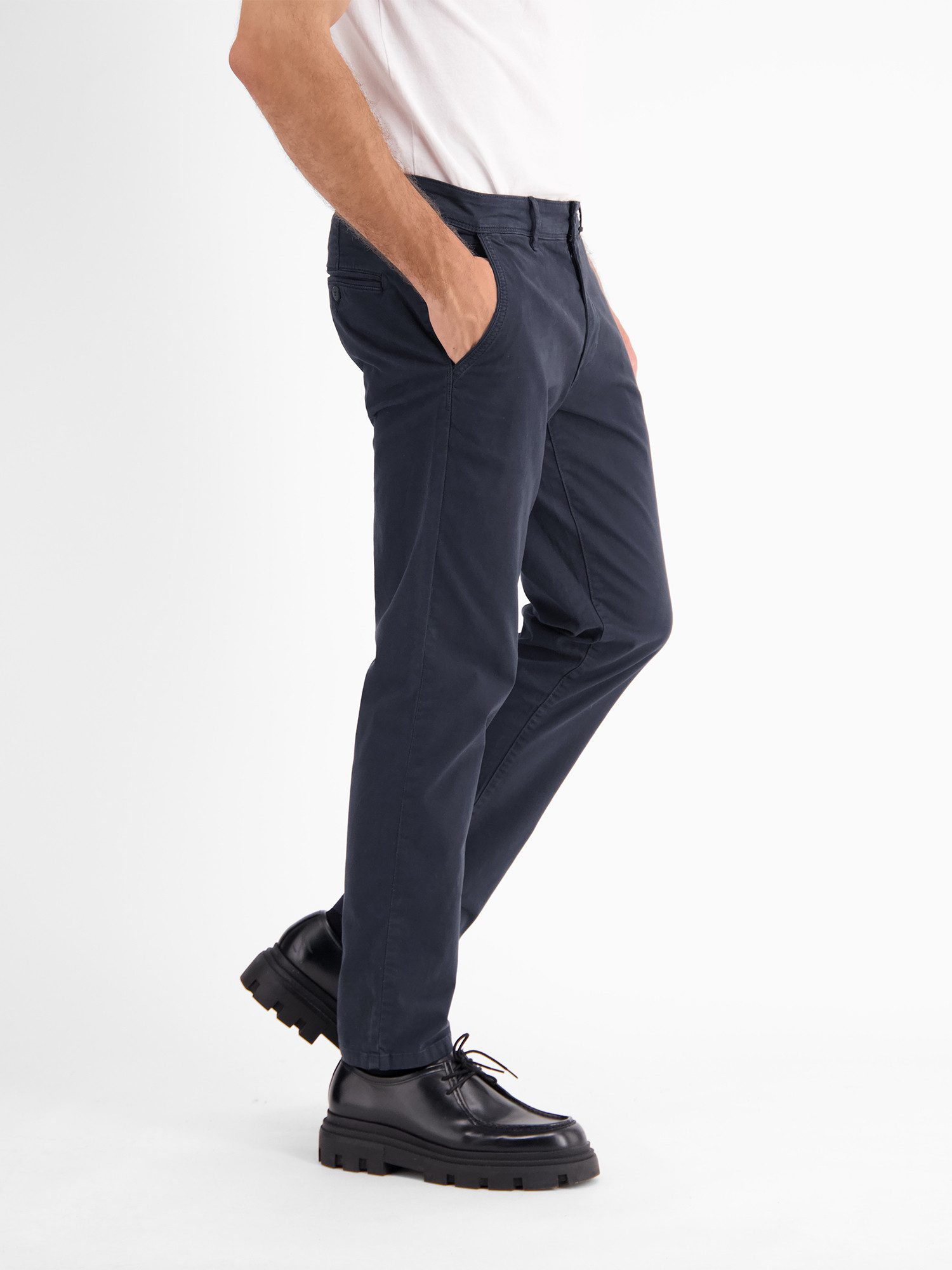 LERROS 5-Pocket-Hose Basic Chino in Strukturqualität, SLIM FIT Chino im 5-Pocket-Style mit Stretchanteil / Allrounder für jeden Tag