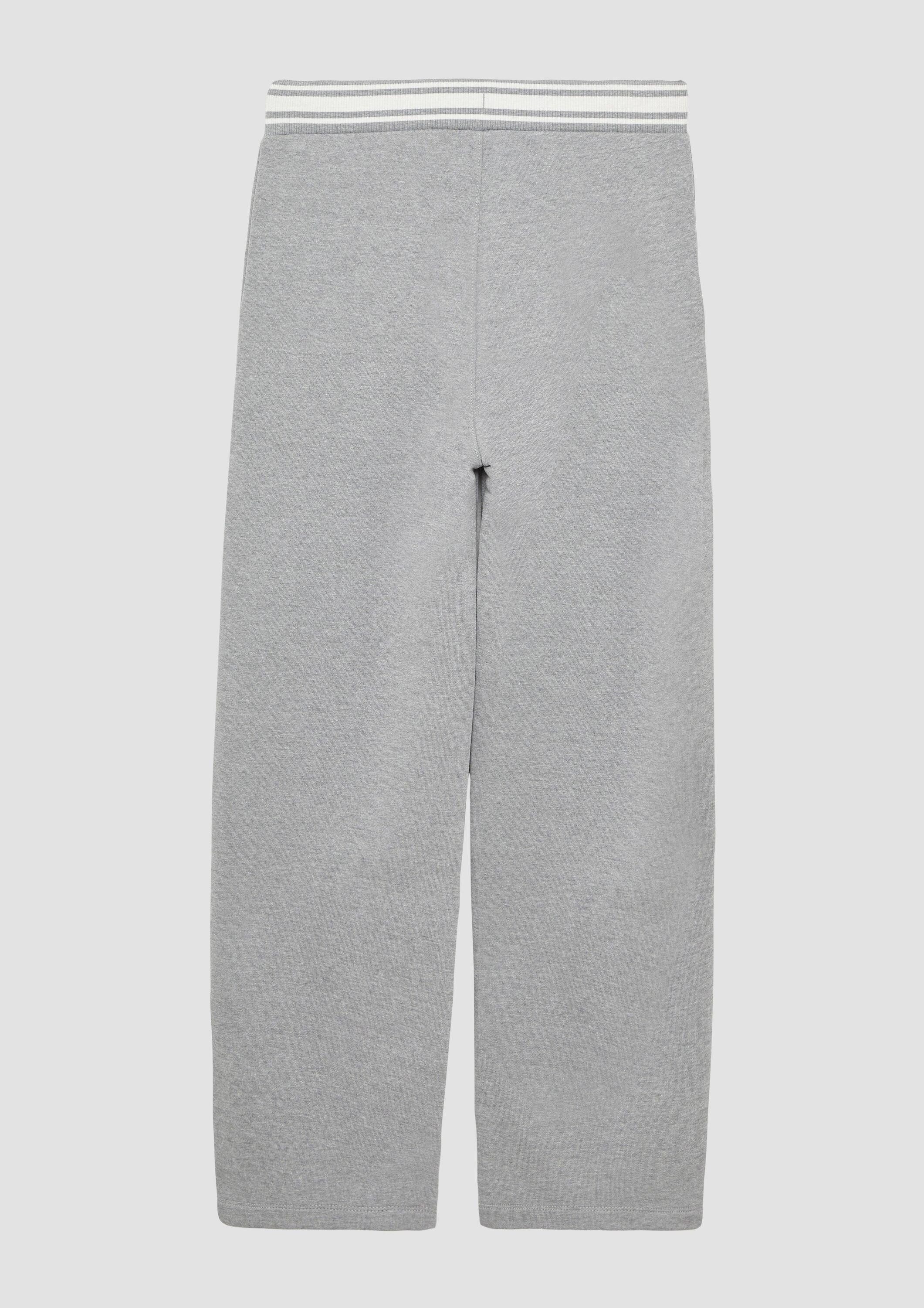 s.Oliver Jogginghose Leggings Jogpants mit geradem Bein im Loose Fit – Bild 2 von 4