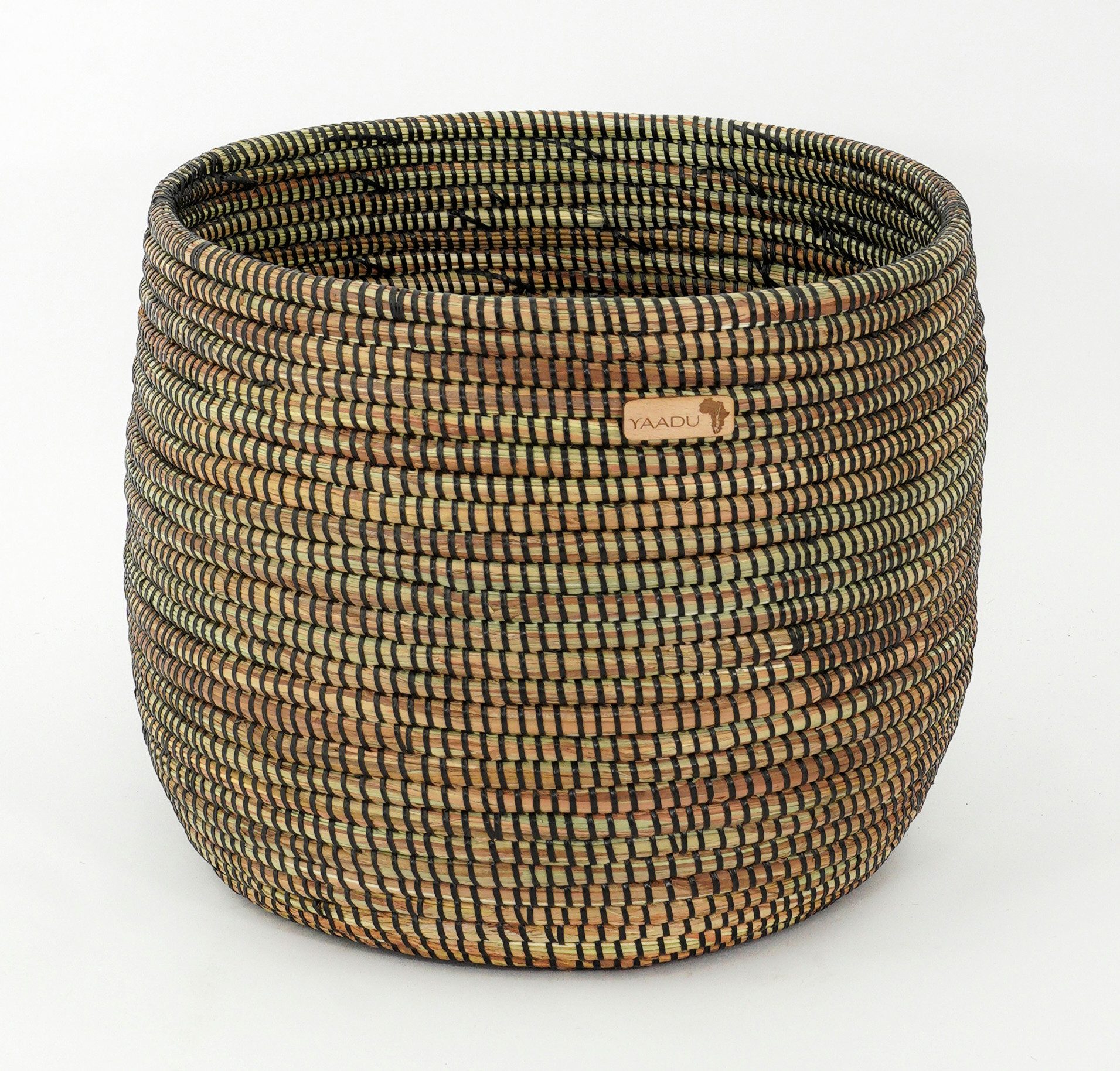 YAADU Allzweckkorb geflochtener Aufbewahrungskorb – Pflanzenkorb, Regalkorb, Ordnung, ca. 30x30 cm - Handgefertigt in Afrika aus traditioneller Flechtkunst