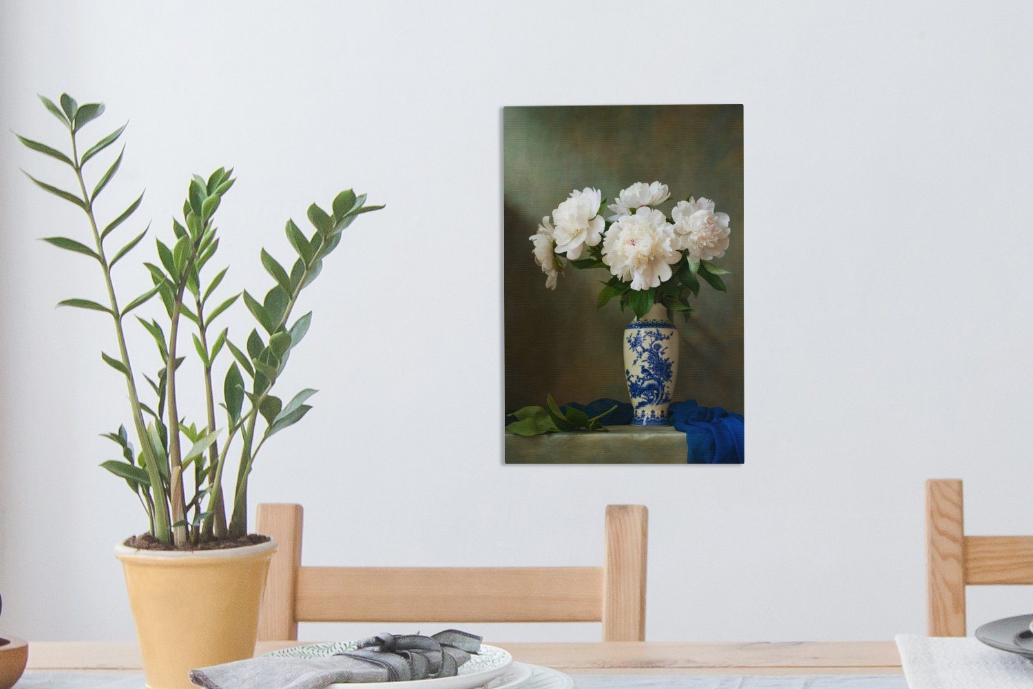 Zackenaufhänger, 20x30 Leinwandbild - Gemälde, fertig (1 Leinwandbild Pfingstrosen OneMillionCanvasses® St), Vase inkl. cm Weiß, - bespannt